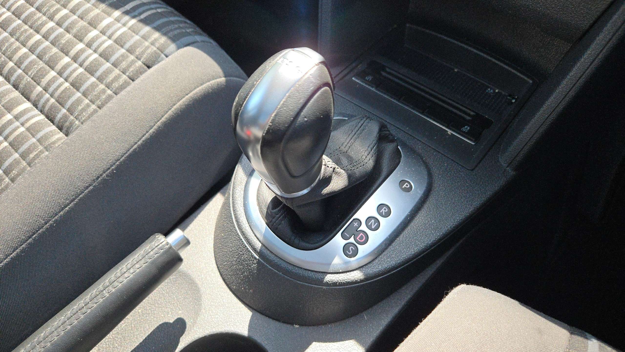 2014 VOLKSWAGEN TOURAN 2014 VOLKSWAGEN TOURAN