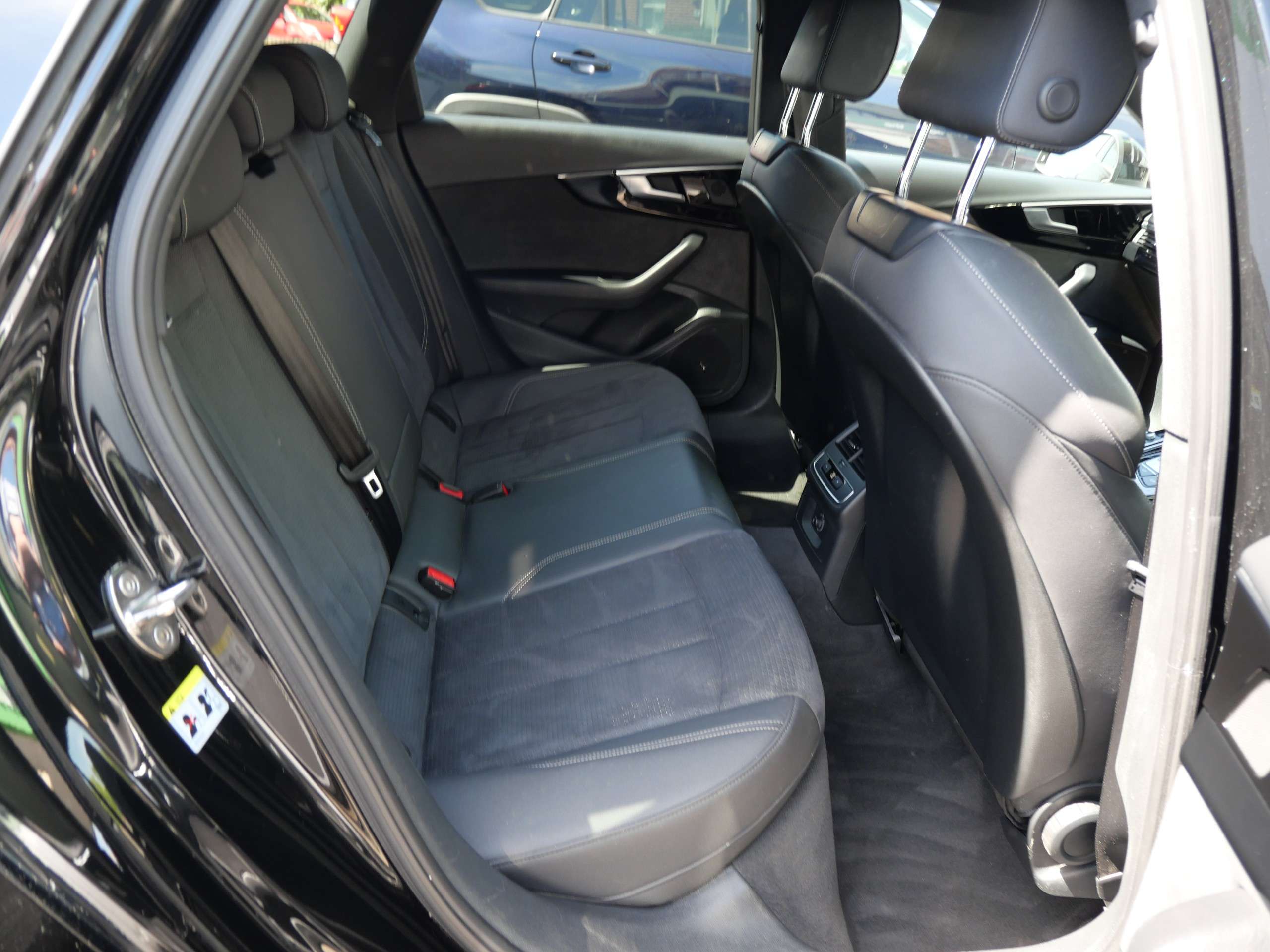 2023 AUDI A4 AVANT 2023 AUDI A4 AVANT
