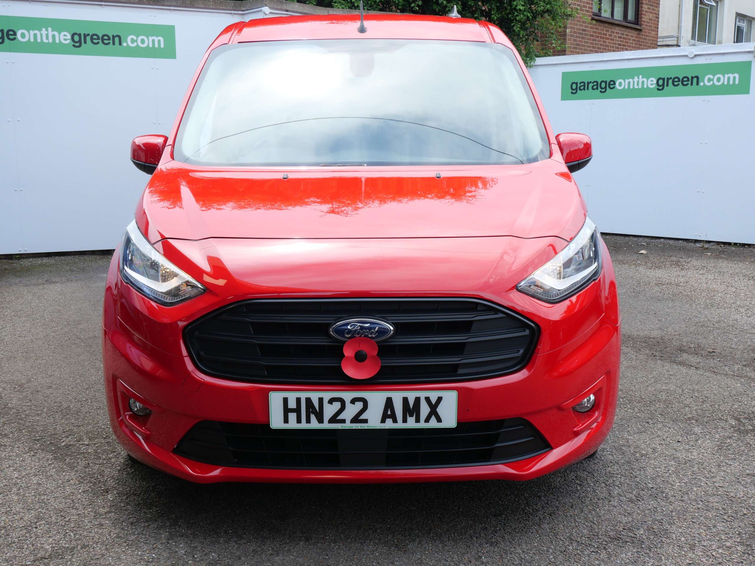 A 2022 FORD TRANSIT CONNECT 1.5 240 EcoBlue Limited Auto L1 Euro 6 (s/s) 5dr A 2022 FORD TRANSIT CONNECT 1.5 240 EcoBlue Limited Auto L1 Euro 6 (s/s) 5dr