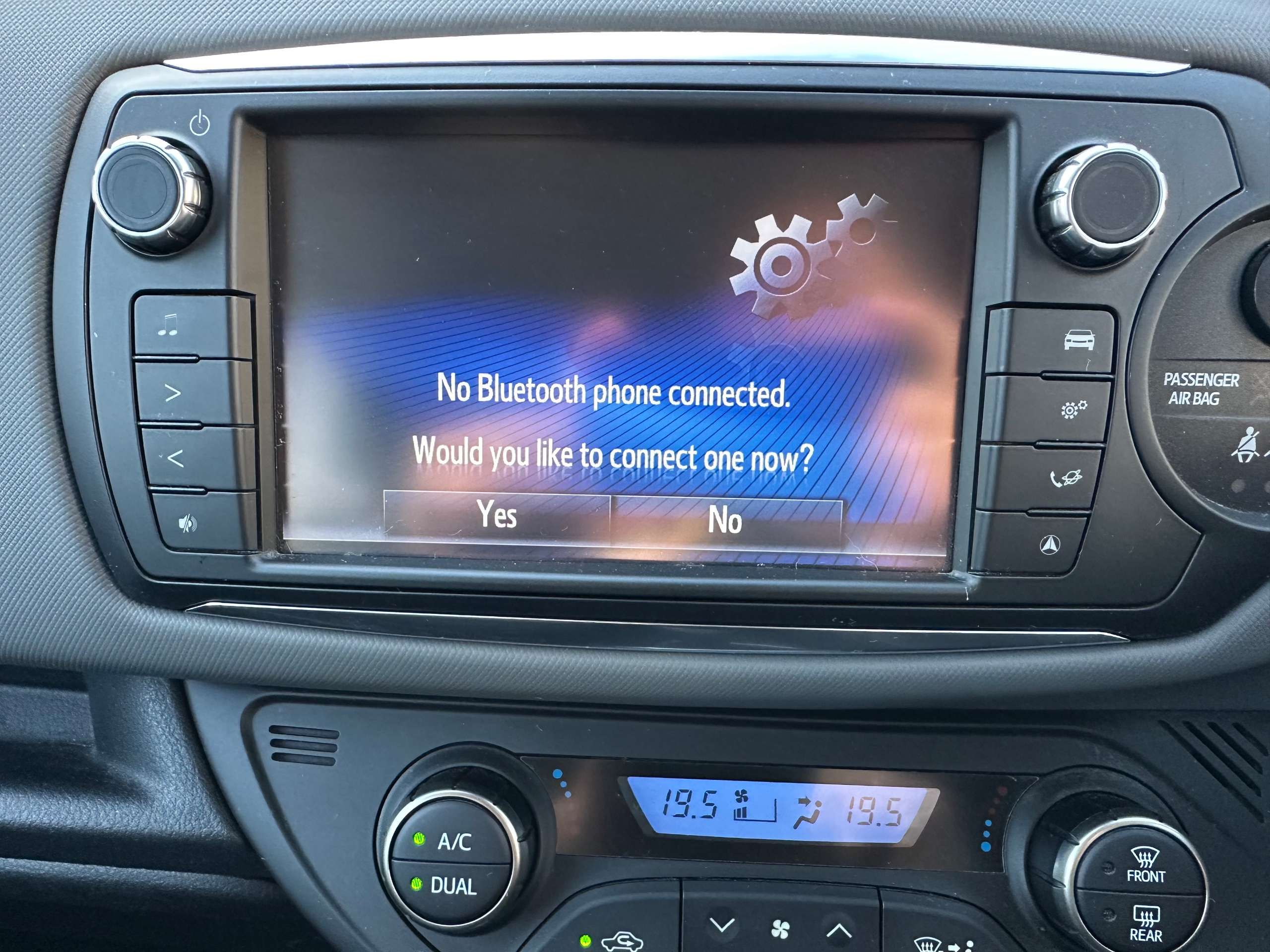 2016 TOYOTA YARIS 2016 TOYOTA YARIS