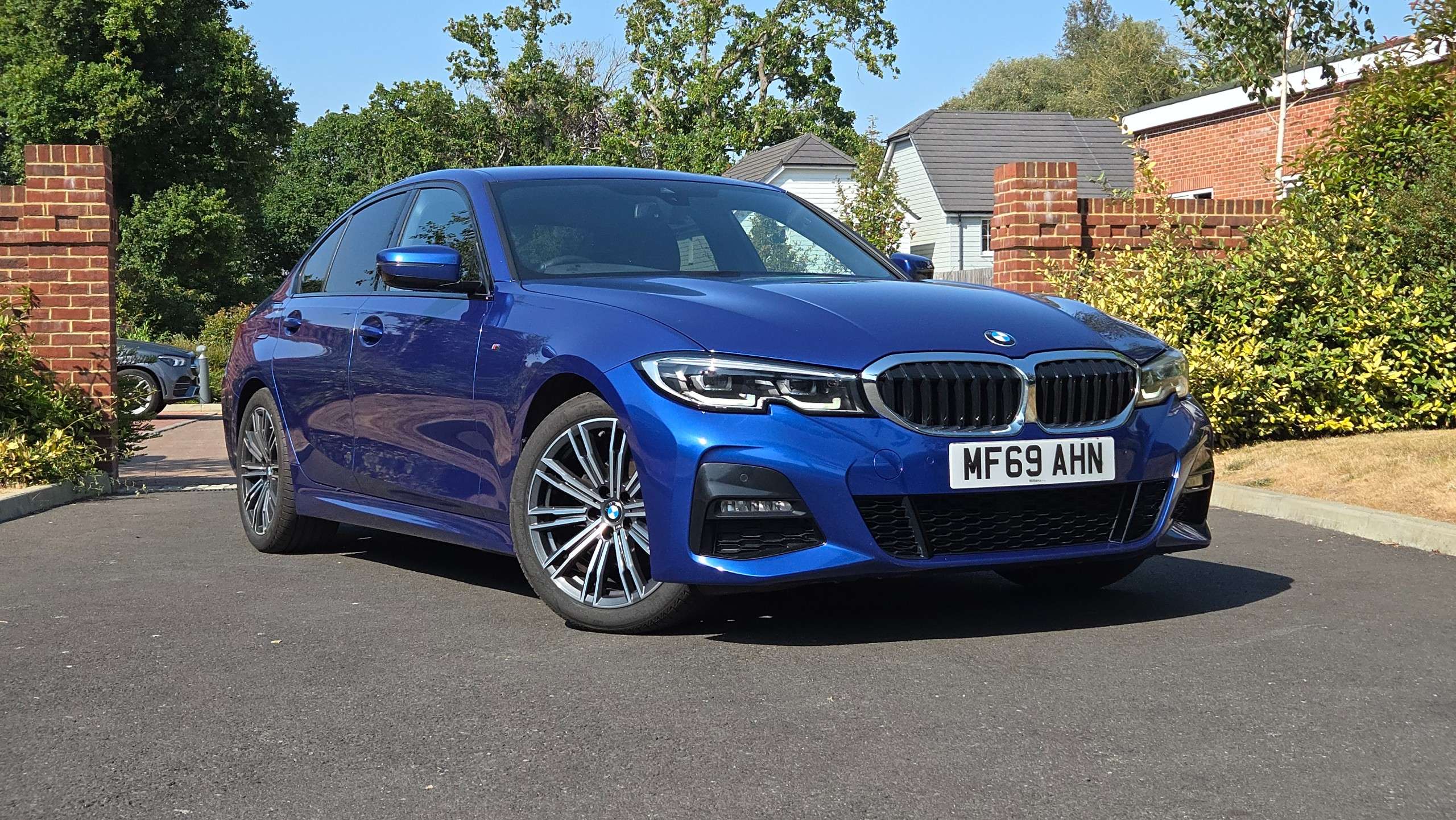 A 2019 BMW 3 SERIES 2.0 320i M Sport Auto Euro 6 (s/s) 4dr A 2019 BMW 3 SERIES 2.0 320i M Sport Auto Euro 6 (s/s) 4dr