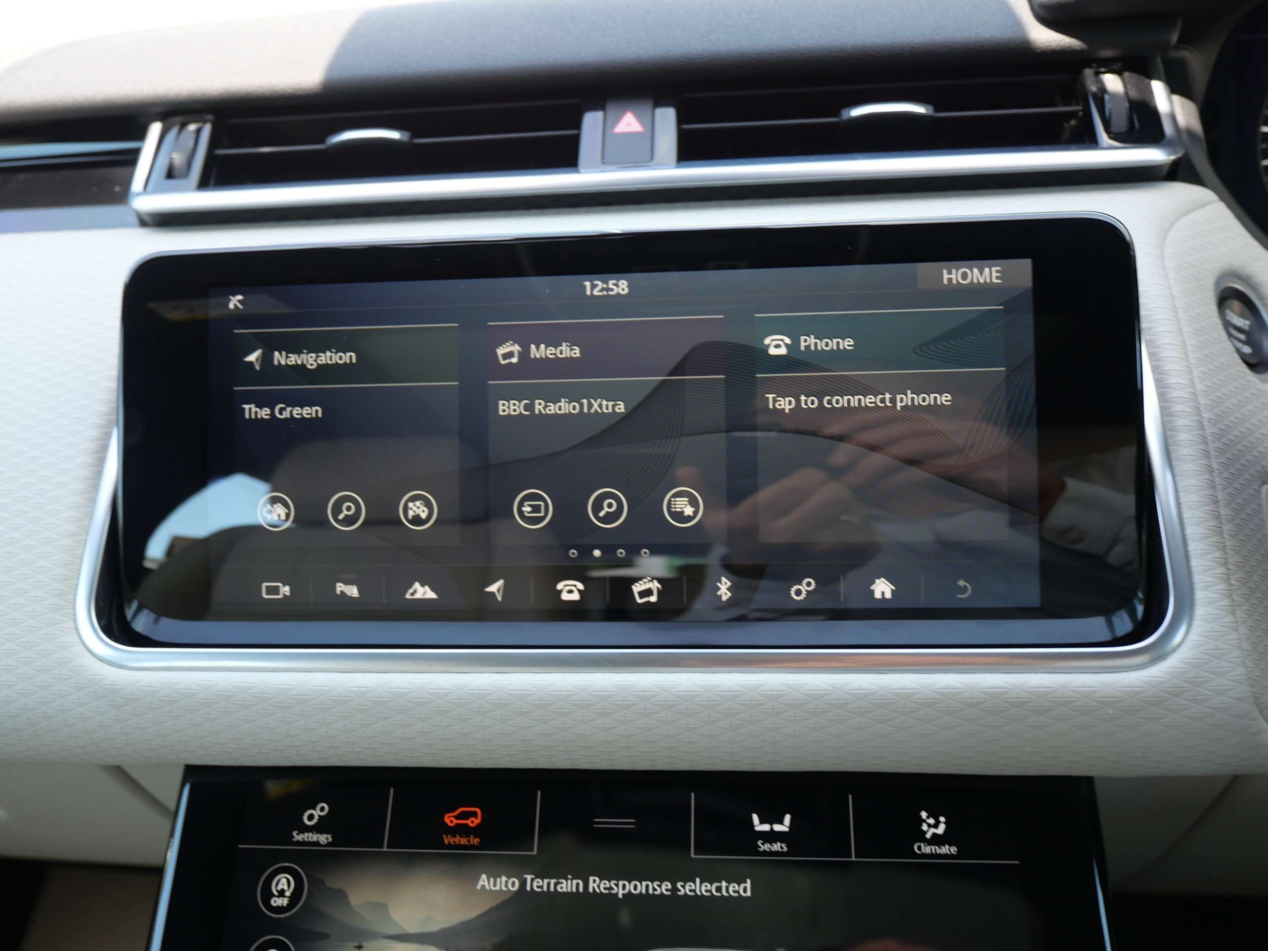 2017 LAND ROVER RANGE ROVER VELAR 2017 LAND ROVER RANGE ROVER VELAR
