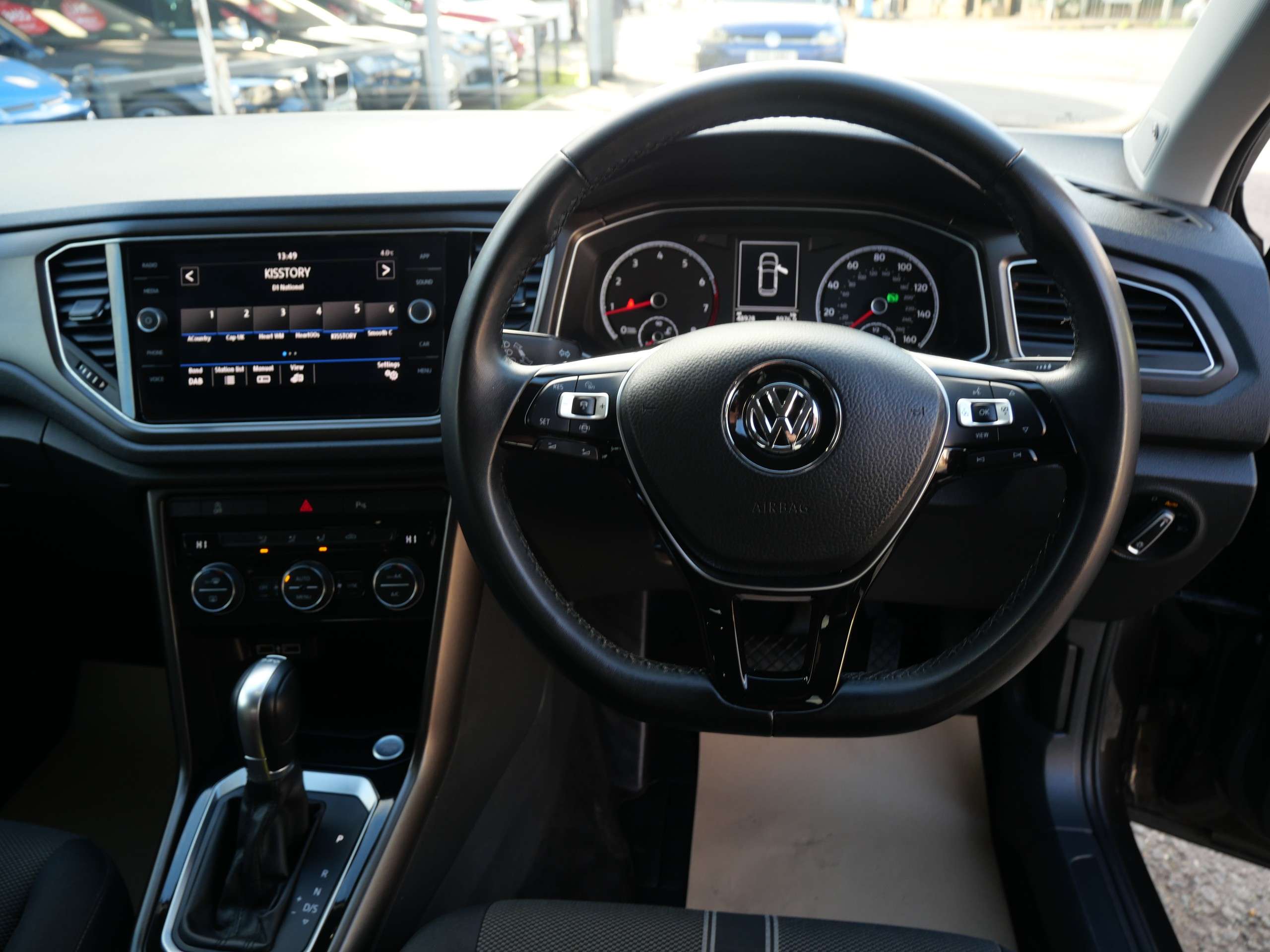 2018 VOLKSWAGEN T-ROC 2018 VOLKSWAGEN T-ROC