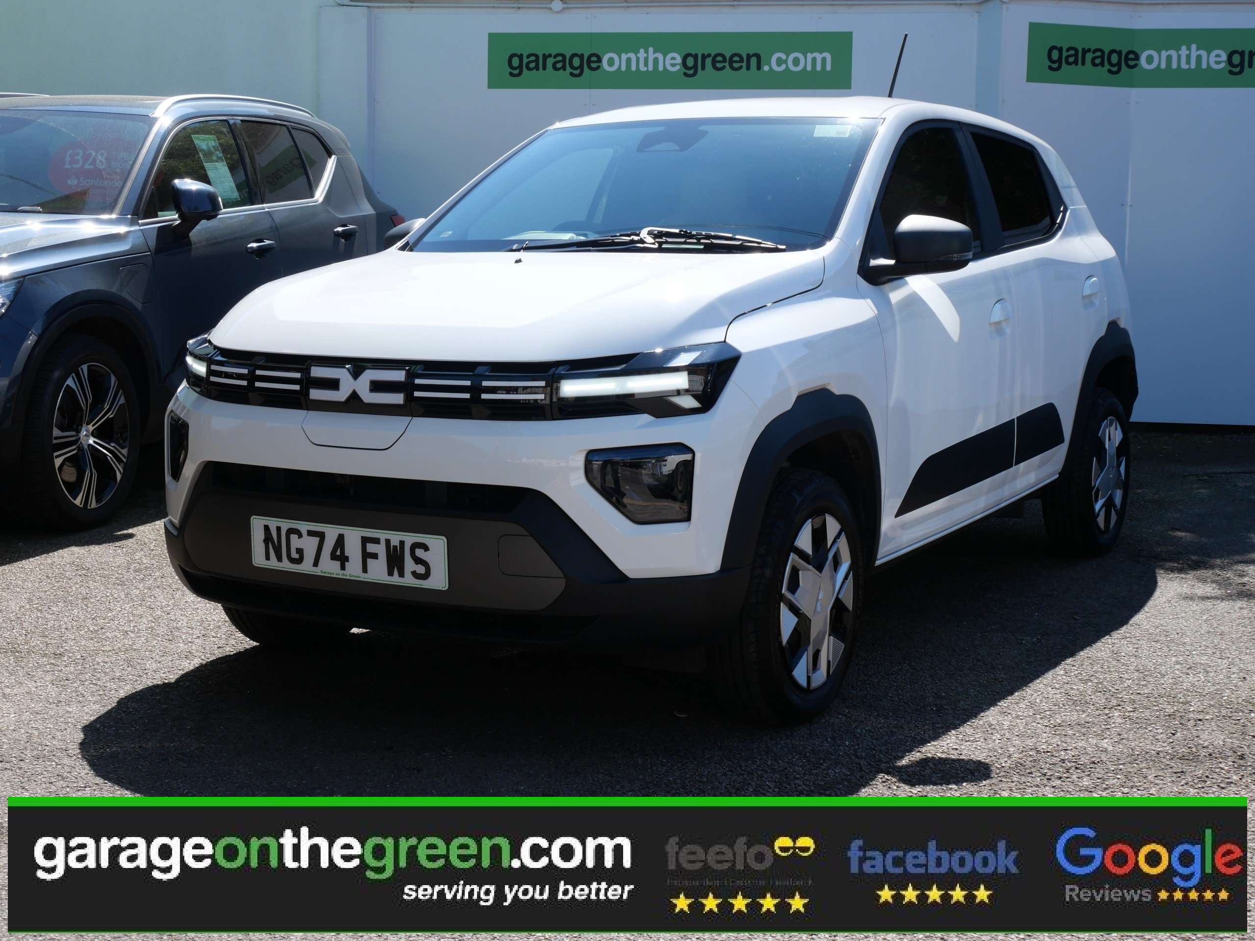 A 2024 DACIA SPRING 45 26.8kWh Expression Electric Auto 5dr Only 4000 Miles A 2024 DACIA SPRING 45 26.8kWh Expression Electric Auto 5dr Only 4000 Miles