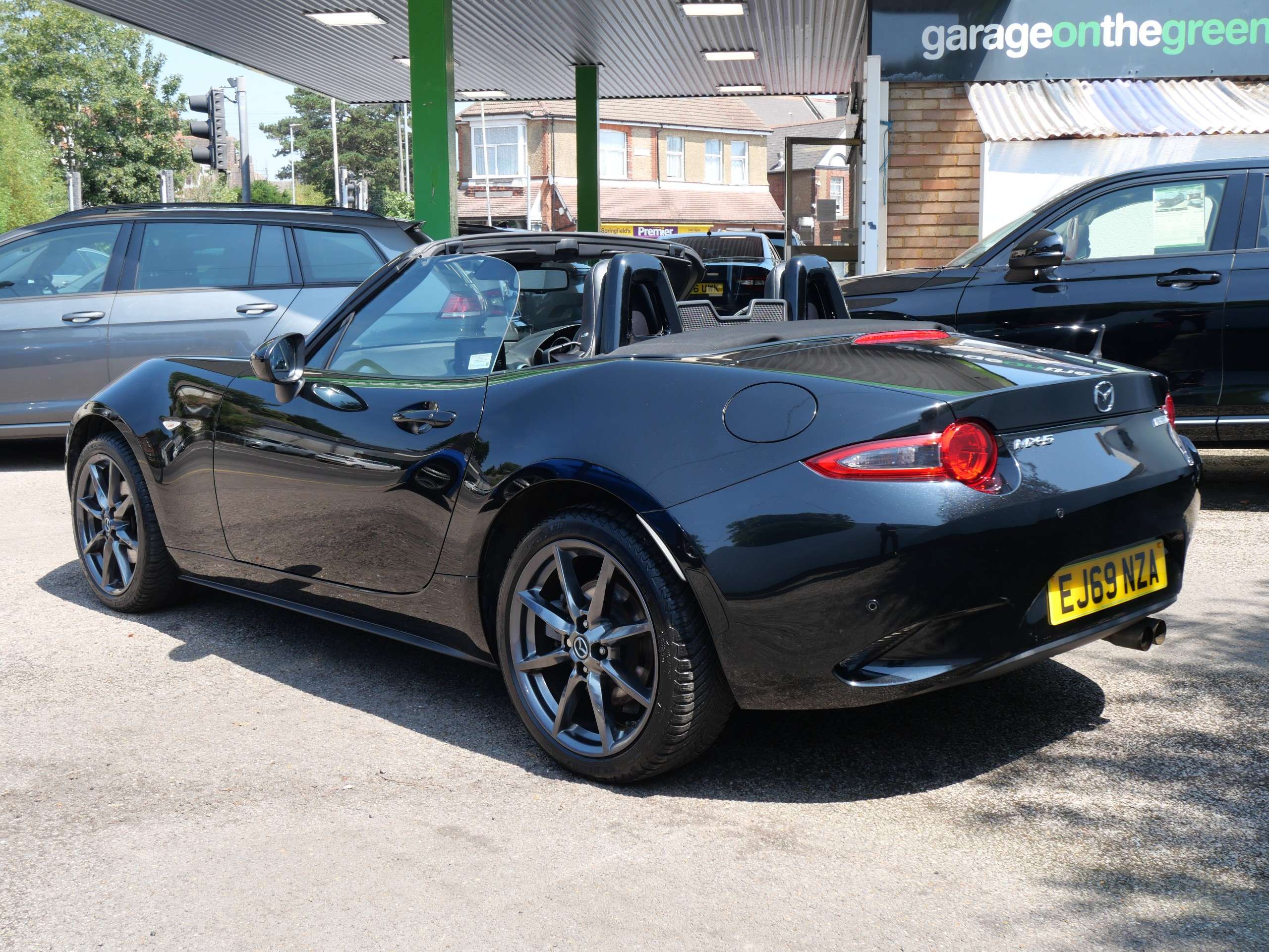 2019 MAZDA MX-5 2019 MAZDA MX-5