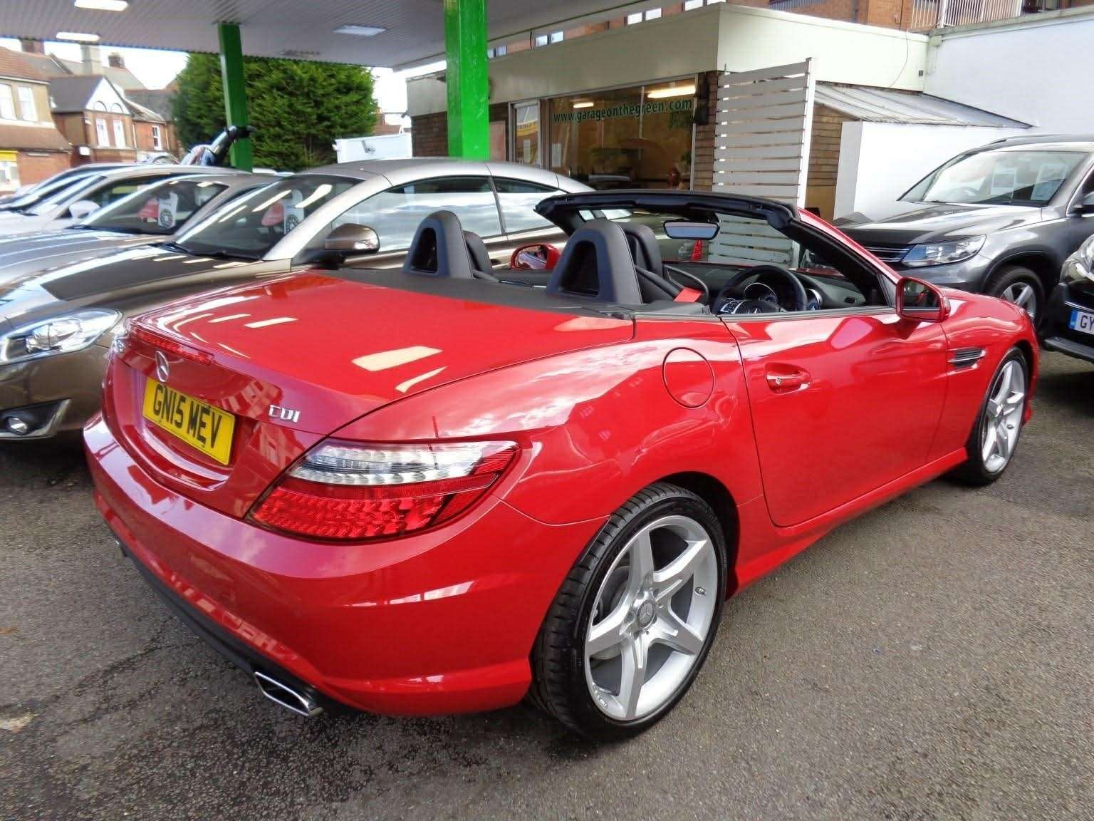 A 2015 MERCEDES-BENZ SLK 2.1 SLK250 CDI AMG Sport Convertible 2dr Diesel G-Tronic+ Euro 5 (s/s) (204 ps) A 2015 MERCEDES-BENZ SLK 2.1 SLK250 CDI AMG Sport Convertible 2dr Diesel G-Tronic+ Euro 5 (s/s) (204 ps)