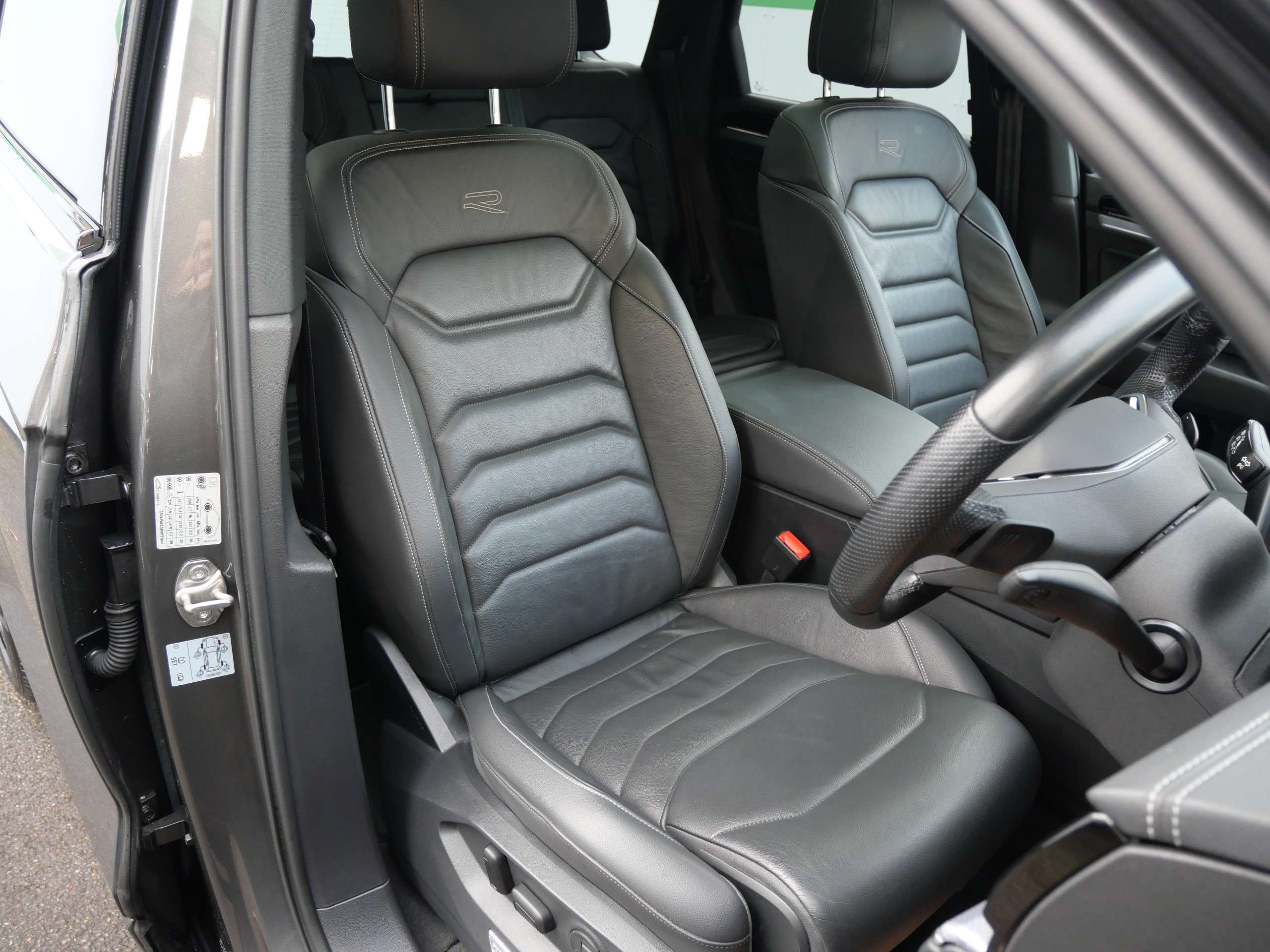 2022 VOLKSWAGEN TOUAREG 2022 VOLKSWAGEN TOUAREG