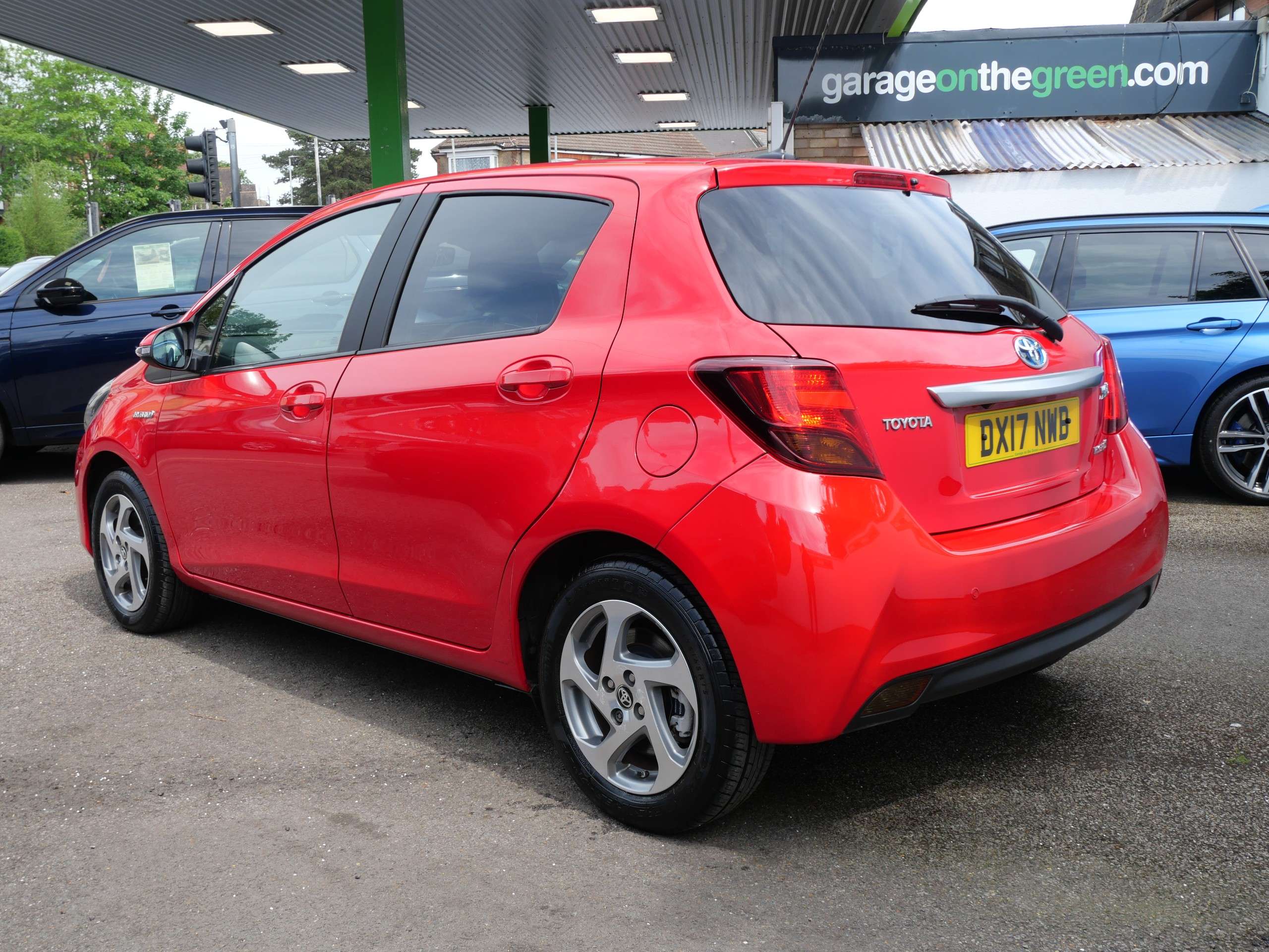 2017 TOYOTA YARIS 2017 TOYOTA YARIS