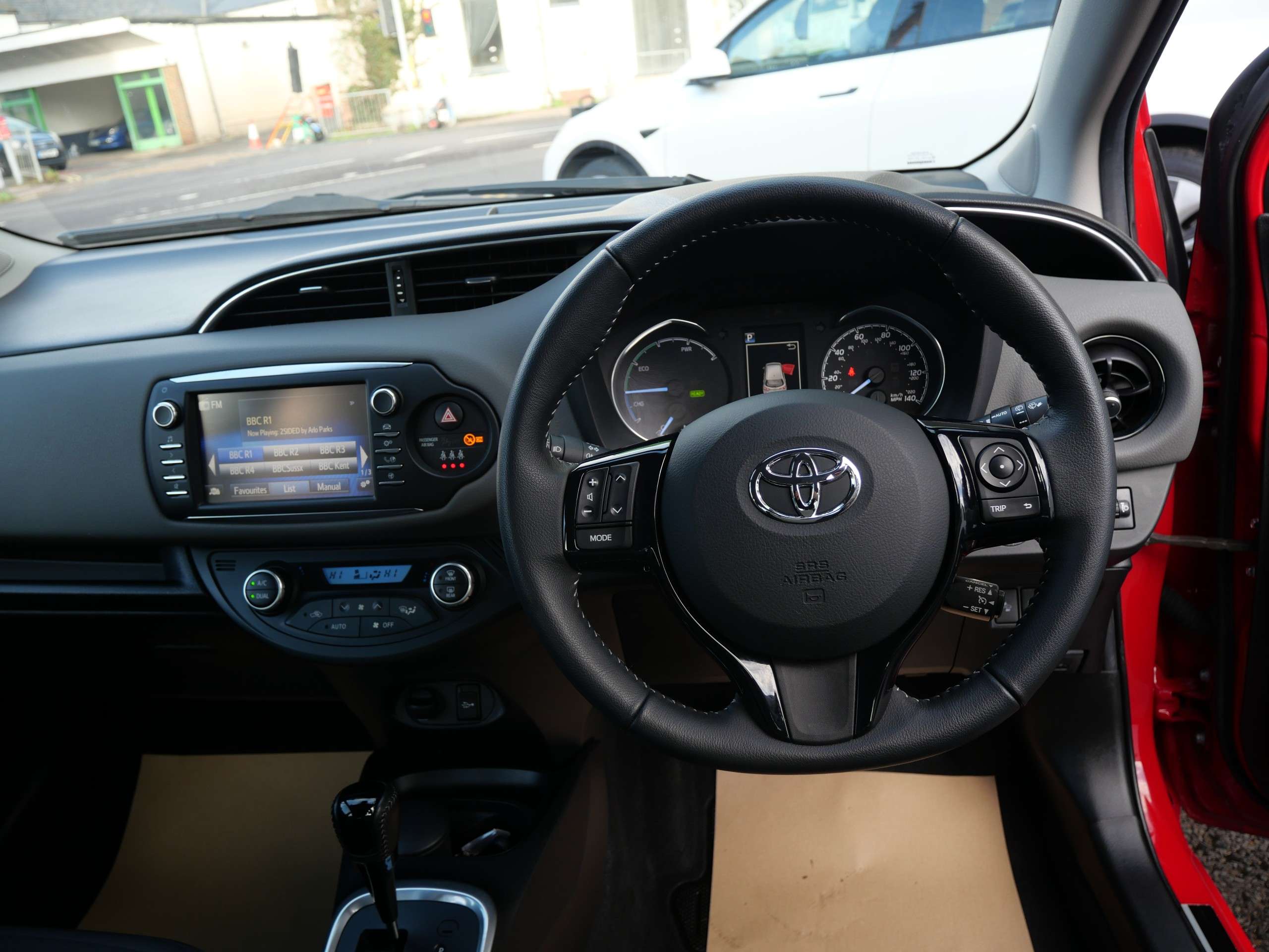 2018 TOYOTA YARIS 2018 TOYOTA YARIS