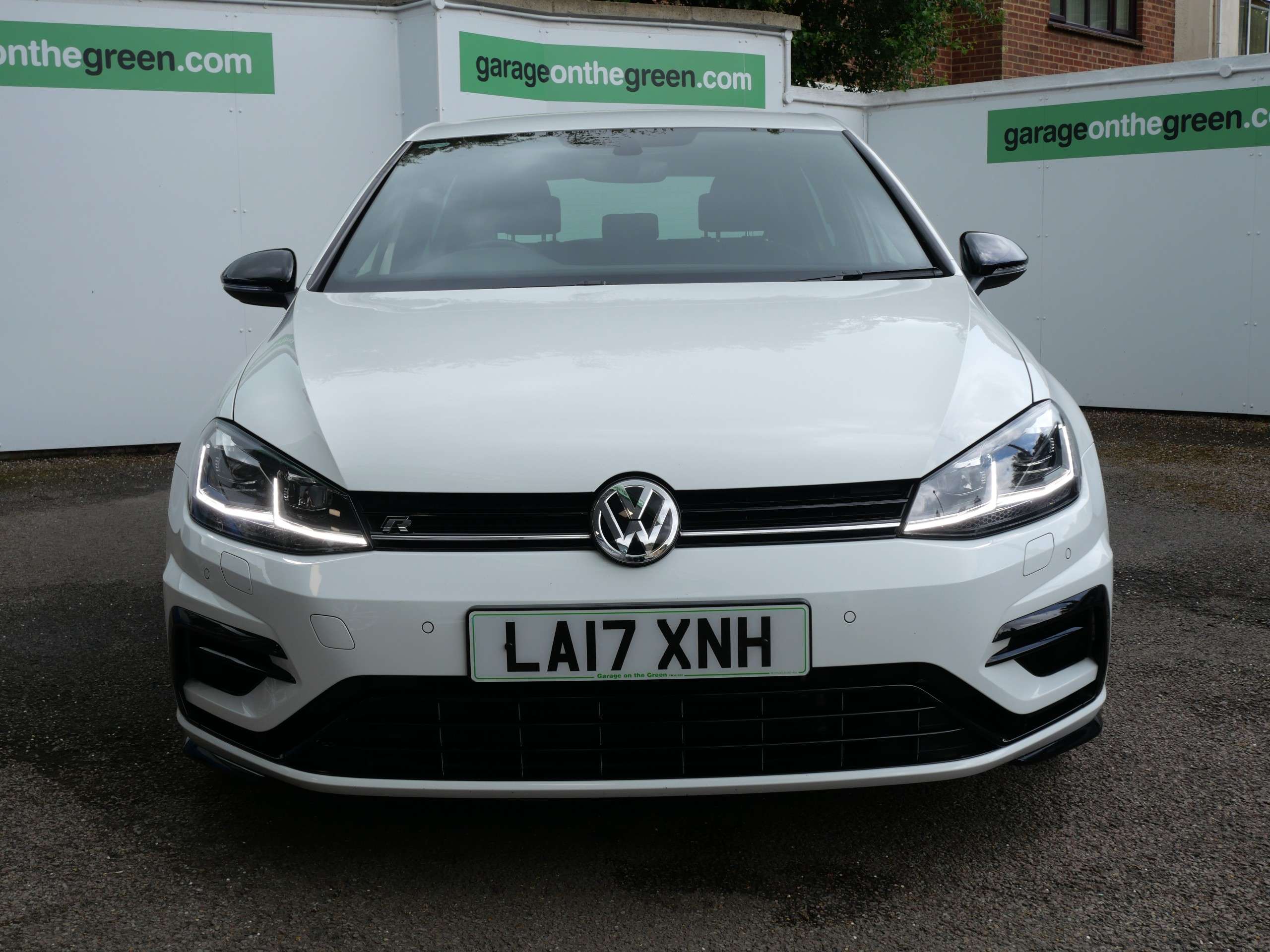 A 2017 VOLKSWAGEN GOLF 2.0 TSI BlueMotion Tech R DSG 4Motion Euro 6 (s/s) (310 ps) 5dr A 2017 VOLKSWAGEN GOLF 2.0 TSI BlueMotion Tech R DSG 4Motion Euro 6 (s/s) (310 ps) 5dr