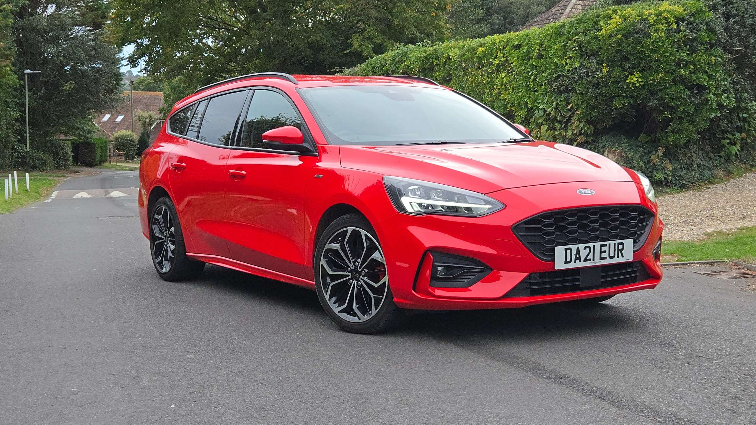 A 2021 FORD FOCUS 1.0T EcoBoost MHEV ST-Line X Edition Euro 6 (s/s) 5dr 34000 Miles A 2021 FORD FOCUS 1.0T EcoBoost MHEV ST-Line X Edition Euro 6 (s/s) 5dr 34000 Miles