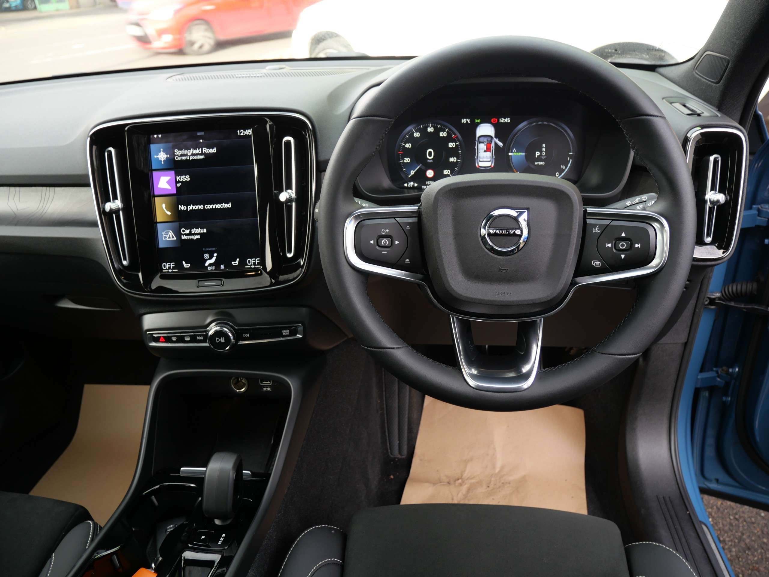 2022 VOLVO XC40 2022 VOLVO XC40