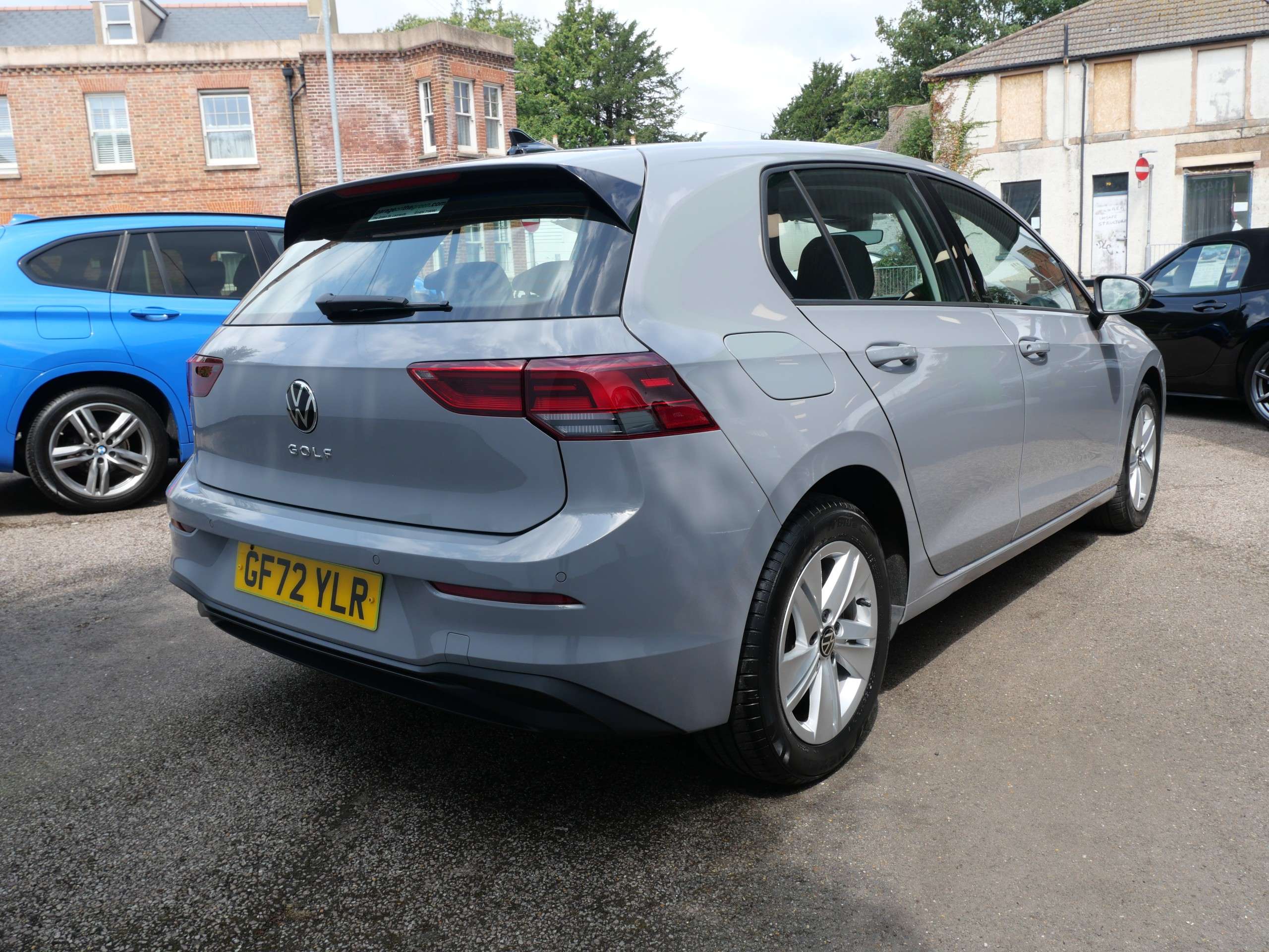 A 2022 VOLKSWAGEN GOLF 1.5 TSI Life Euro 6 (s/s) 5dr Only 9000 Miles A 2022 VOLKSWAGEN GOLF 1.5 TSI Life Euro 6 (s/s) 5dr Only 9000 Miles