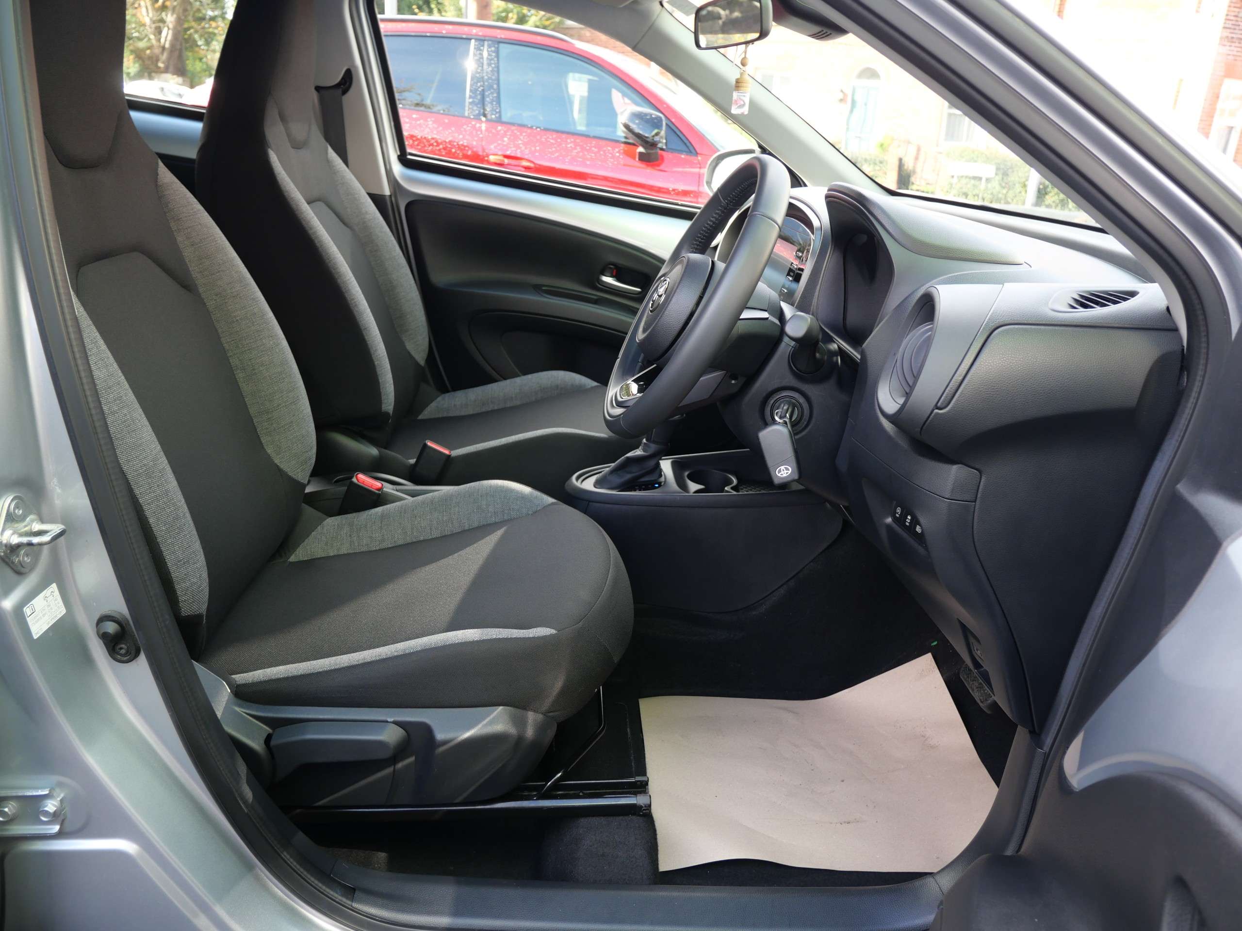 2023 TOYOTA AYGO X 2023 TOYOTA AYGO X