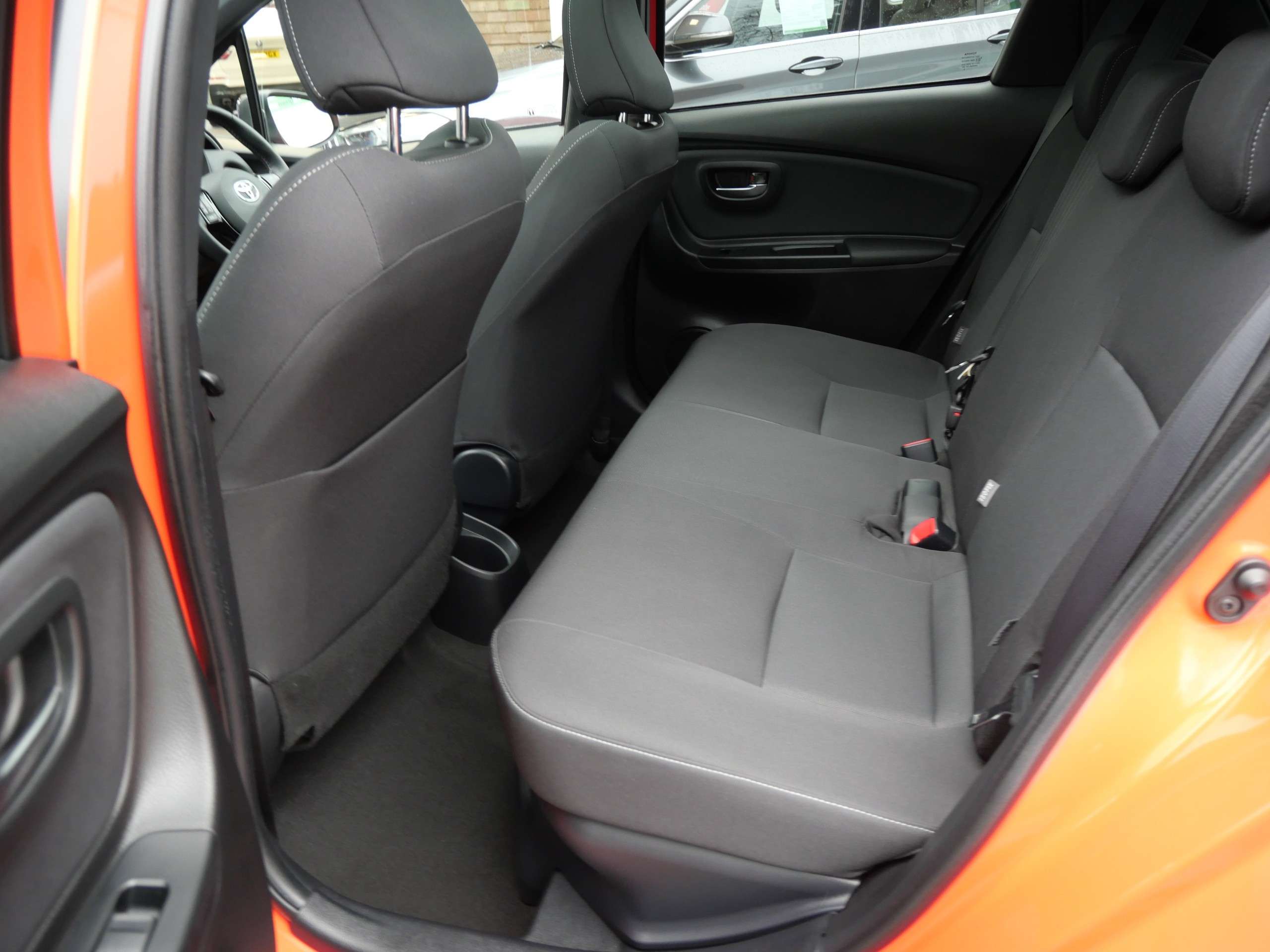 2016 TOYOTA YARIS 2016 TOYOTA YARIS