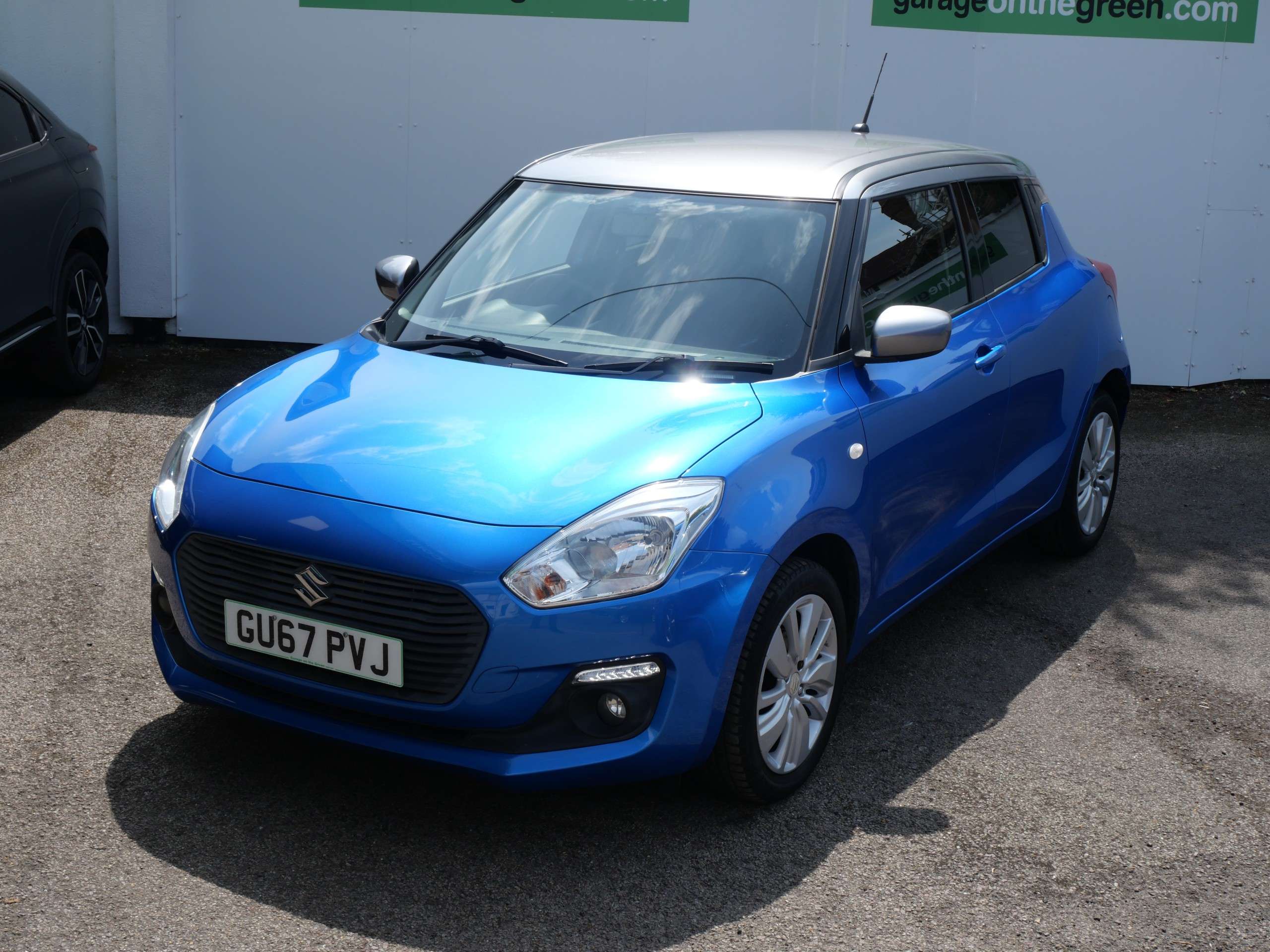 A 2017 SUZUKI SWIFT 1.0 Boosterjet SZ-T Euro 6 5dr 40000 Miles A 2017 SUZUKI SWIFT 1.0 Boosterjet SZ-T Euro 6 5dr 40000 Miles