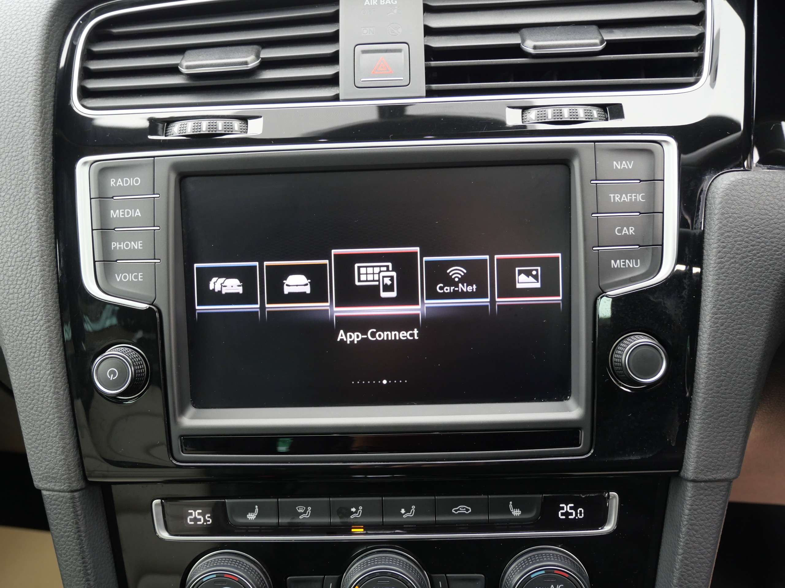 2016 VOLKSWAGEN GOLF 2016 VOLKSWAGEN GOLF