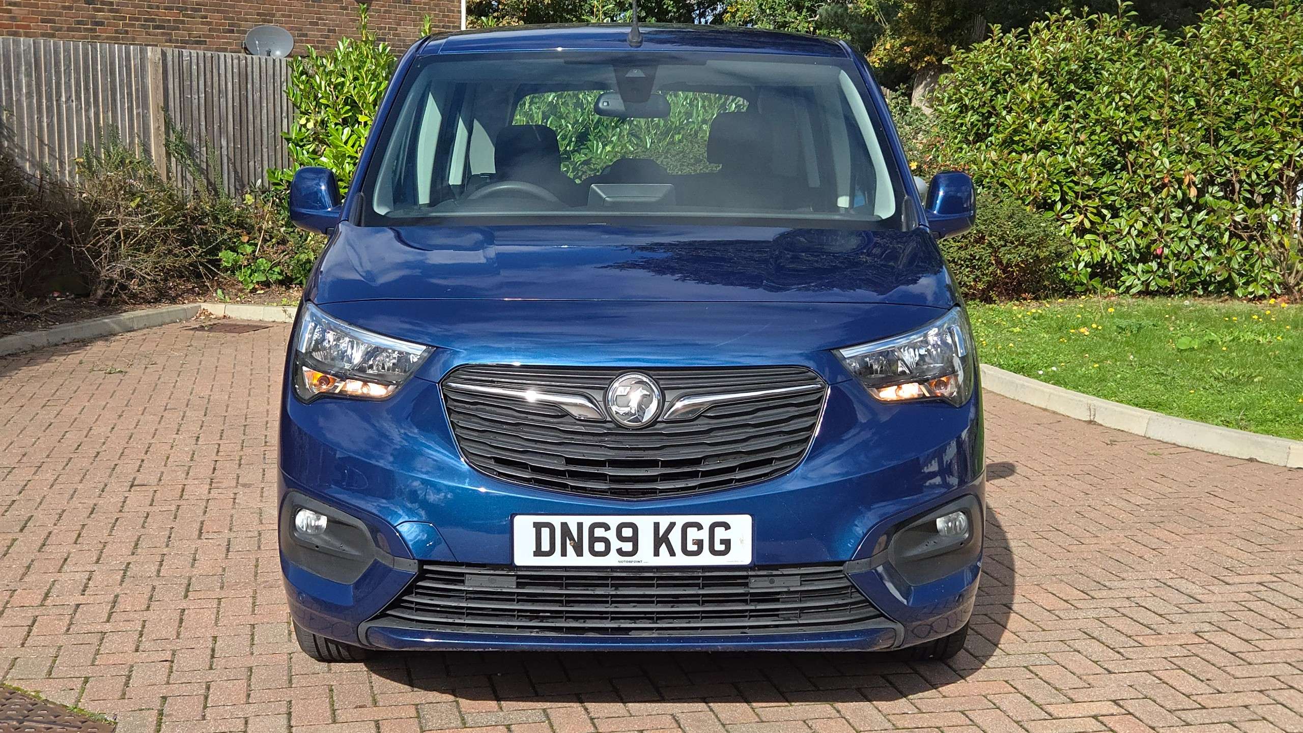 A 2019 VAUXHALL COMBO LIFE 1.2 Turbo GPF Energy Euro 6 (s/s) 5dr A 2019 VAUXHALL COMBO LIFE 1.2 Turbo GPF Energy Euro 6 (s/s) 5dr