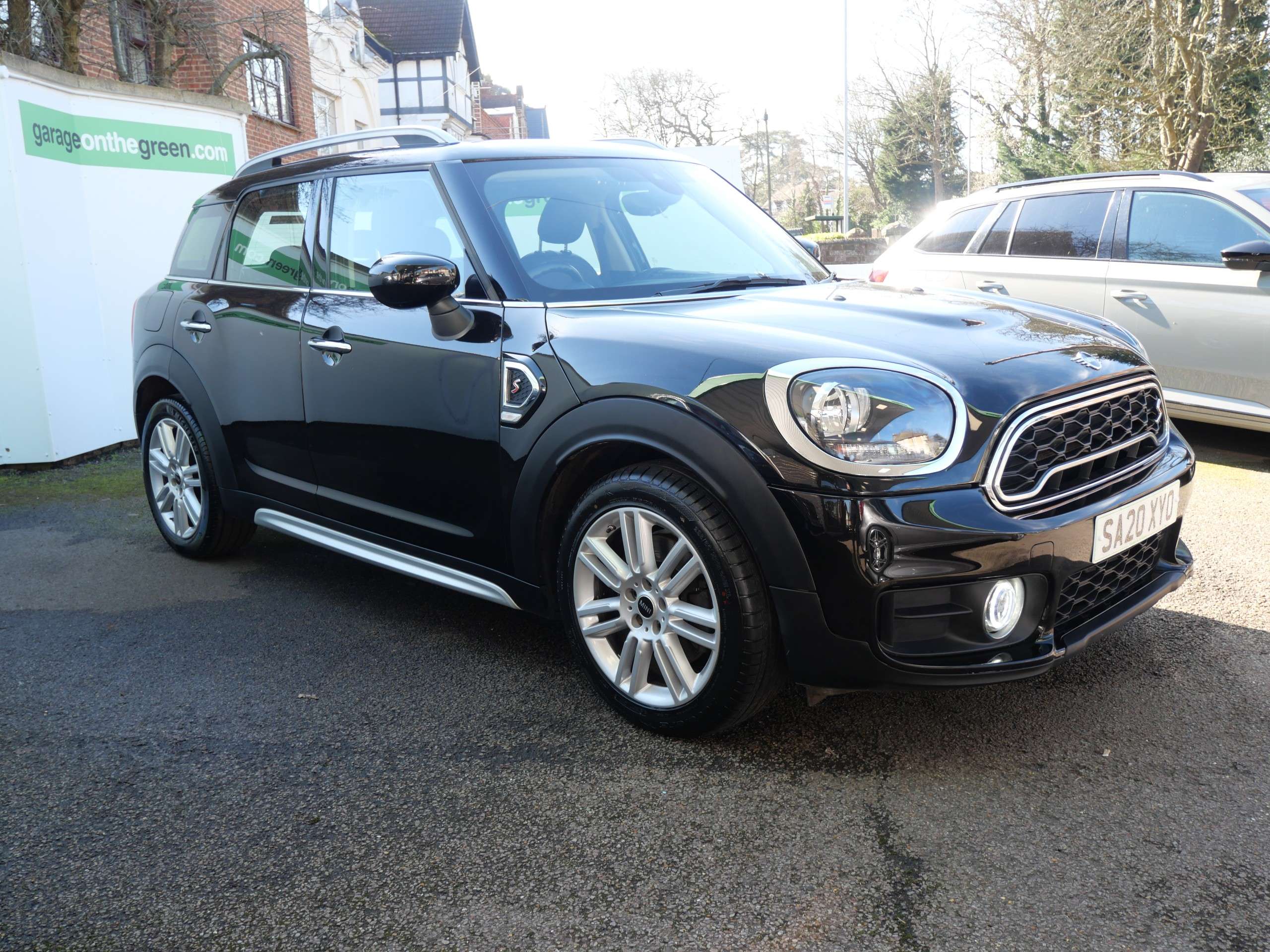 A 2020 MINI COUNTRYMAN 2.0 Cooper S Exclusive Steptronic Euro 6 (s/s) 5dr A 2020 MINI COUNTRYMAN 2.0 Cooper S Exclusive Steptronic Euro 6 (s/s) 5dr