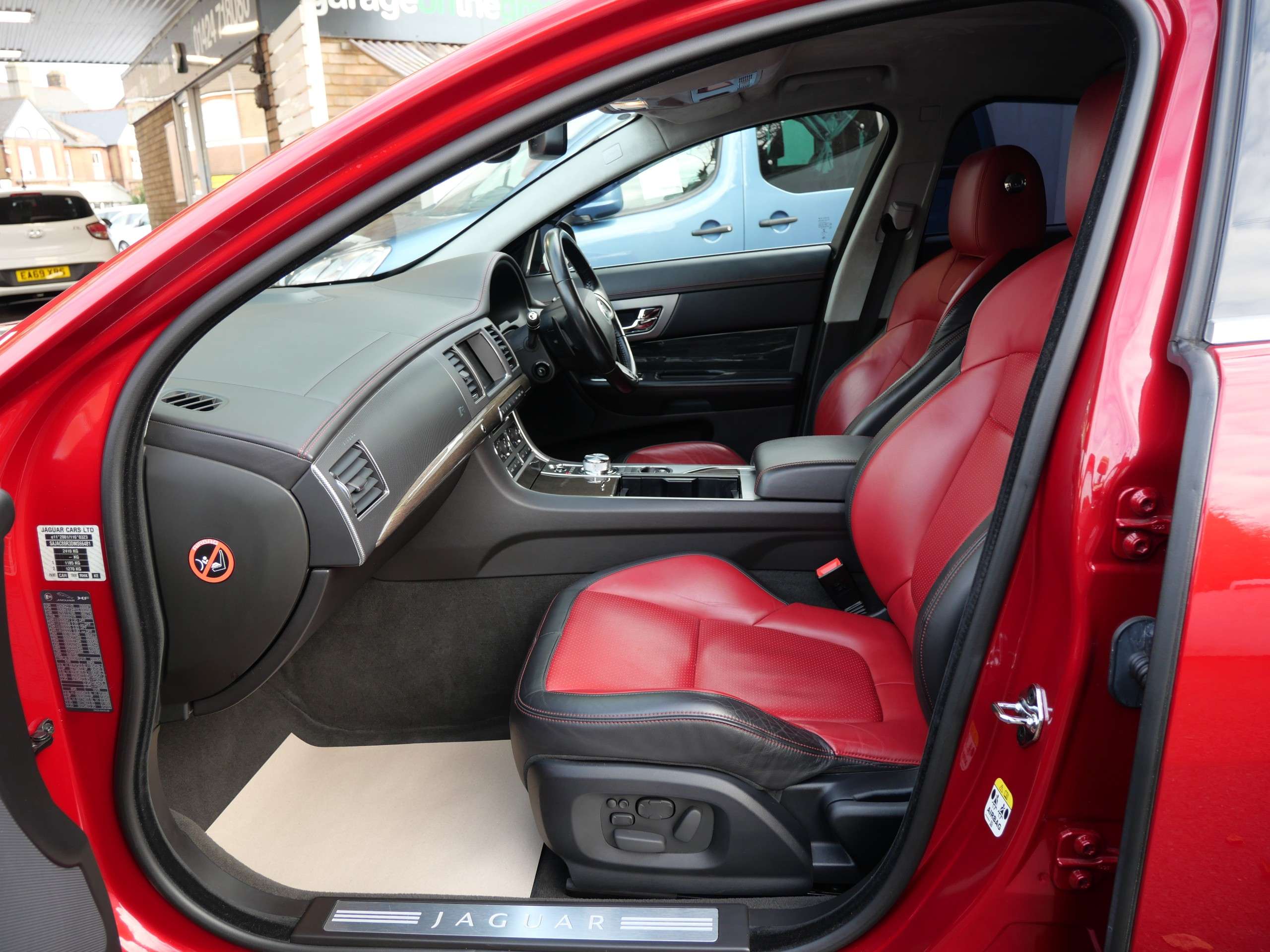 2013 JAGUAR XF 2013 JAGUAR XF