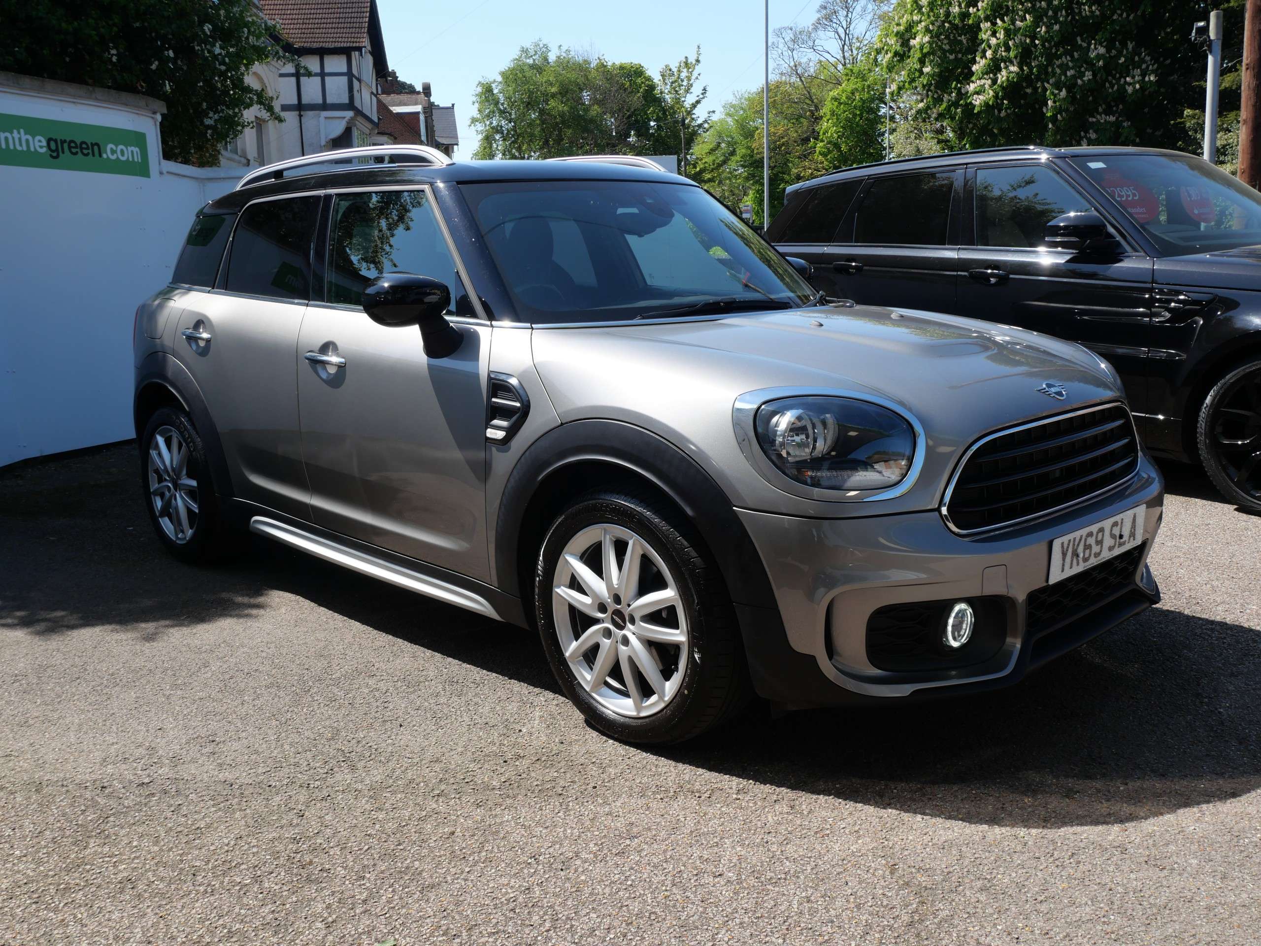 A 2020 MINI COUNTRYMAN 1.5 Cooper Sport Steptronic Euro 6 (s/s) 5dr 36000 Miles A 2020 MINI COUNTRYMAN 1.5 Cooper Sport Steptronic Euro 6 (s/s) 5dr 36000 Miles