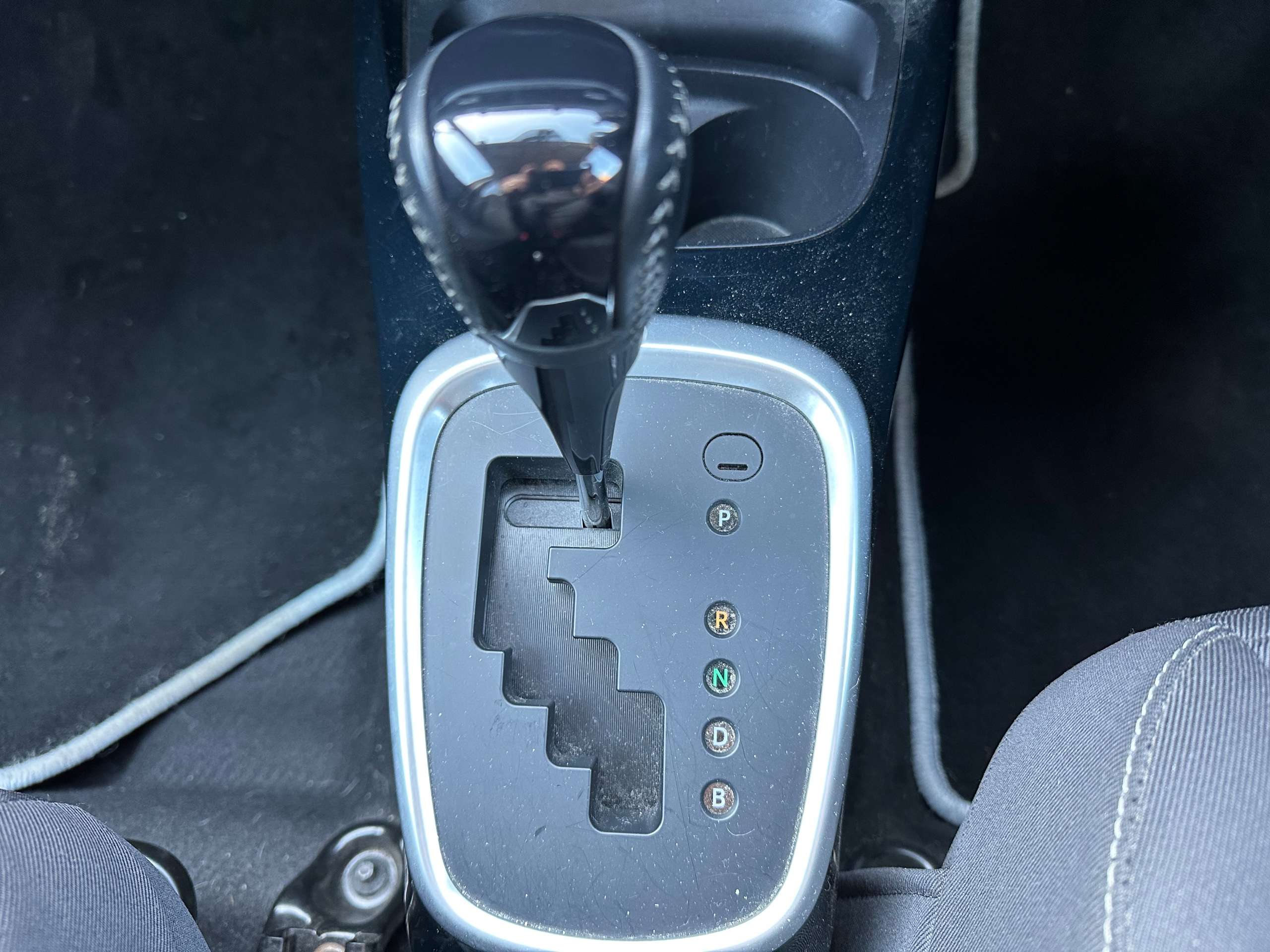 2016 TOYOTA YARIS 2016 TOYOTA YARIS