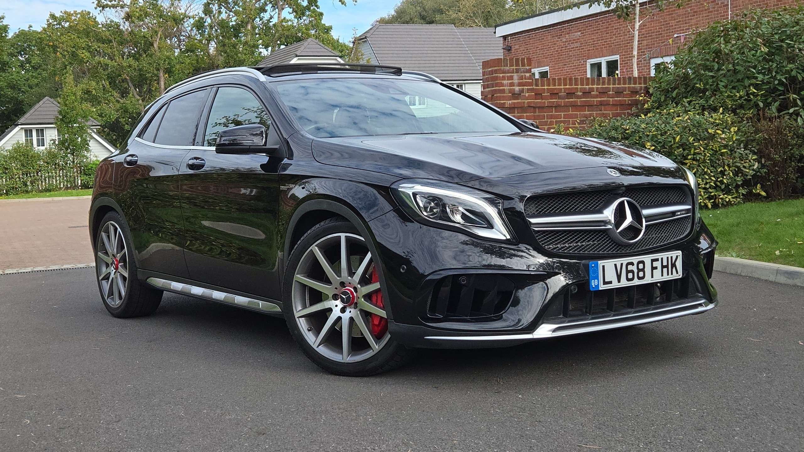 A 2018 MERCEDES-BENZ GLA 2.0 GLA45 AMG (Premium) AMG SpdS DCT 4MATIC Euro 6 (s/s) (381 ps) 5dr Only 23000 Miles A 2018 MERCEDES-BENZ GLA 2.0 GLA45 AMG (Premium) AMG SpdS DCT 4MATIC Euro 6 (s/s) (381 ps) 5dr Only 23000 Miles