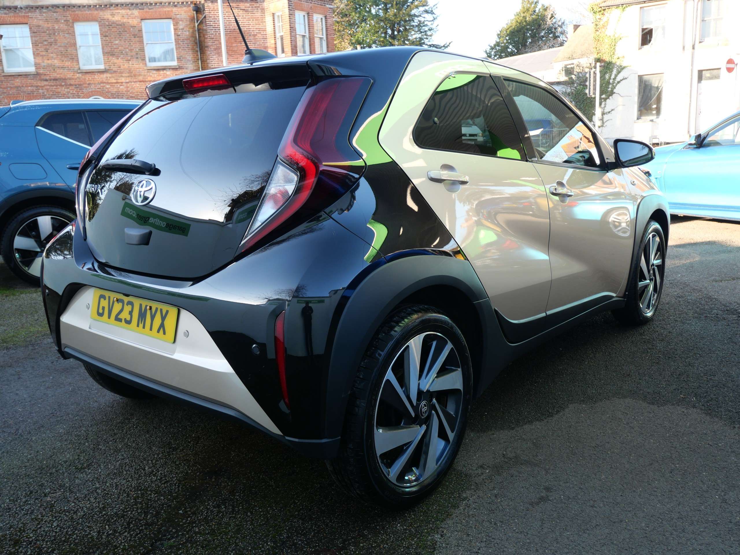 2023 TOYOTA AYGO X 2023 TOYOTA AYGO X