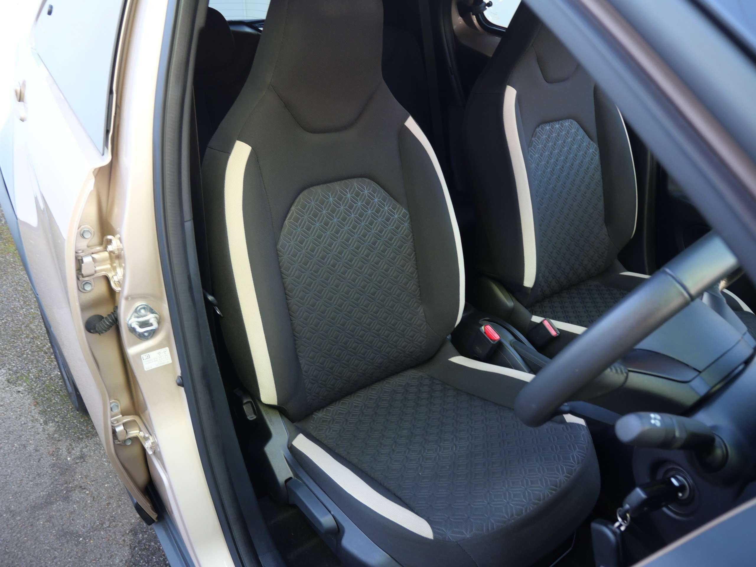 2023 TOYOTA AYGO X 2023 TOYOTA AYGO X