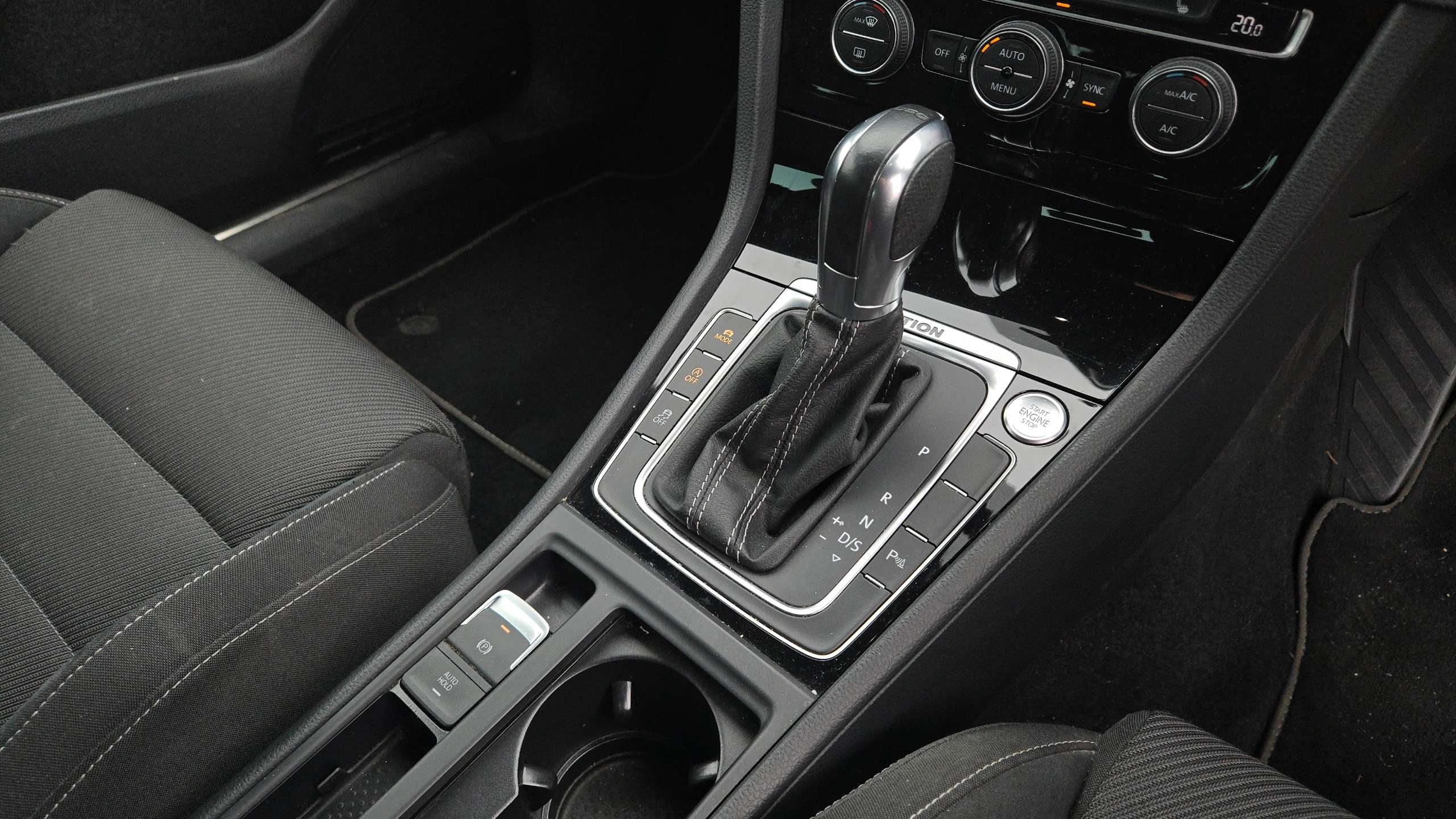 2019 VOLKSWAGEN GOLF 2019 VOLKSWAGEN GOLF