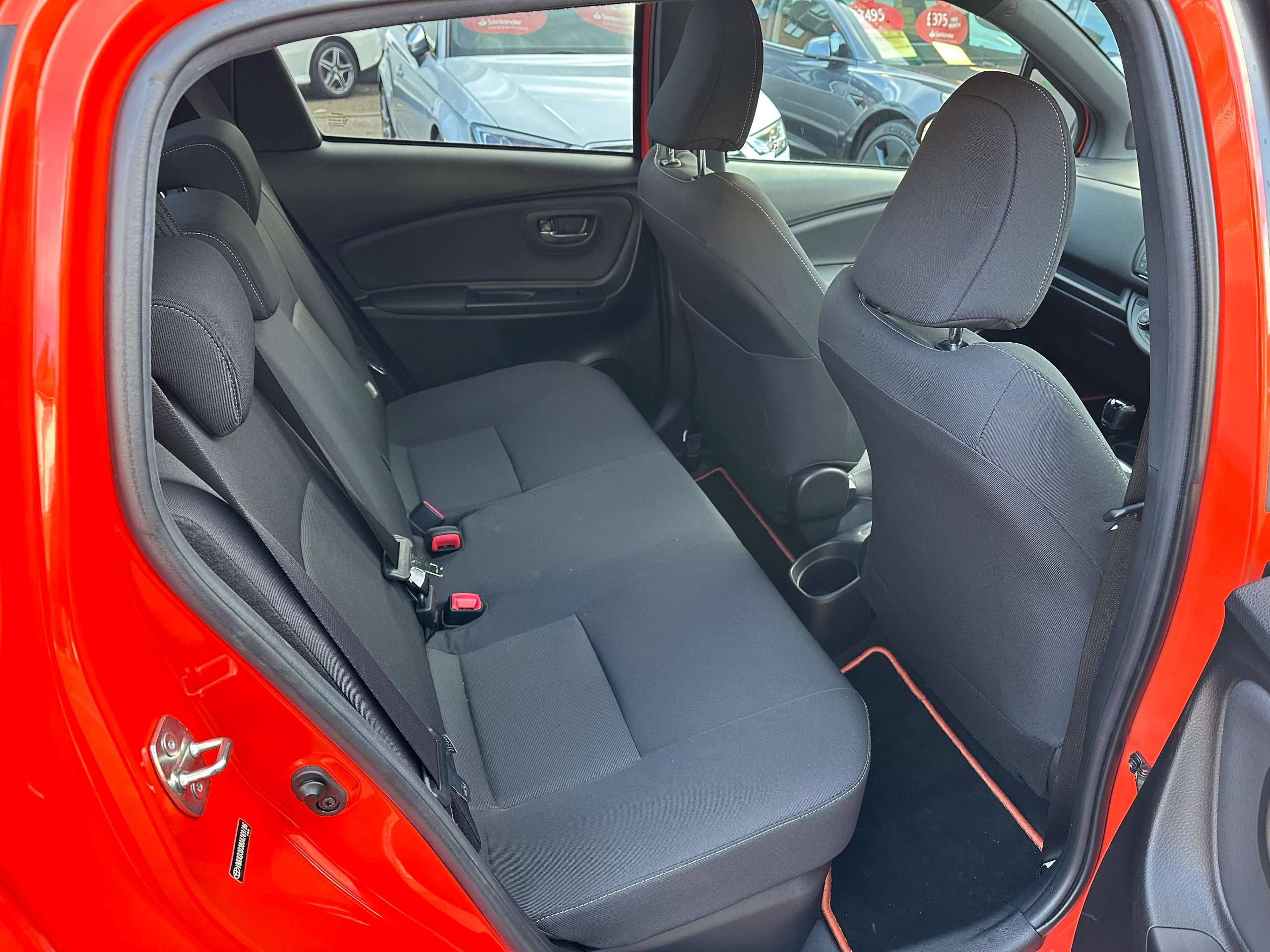 2016 TOYOTA YARIS 2016 TOYOTA YARIS