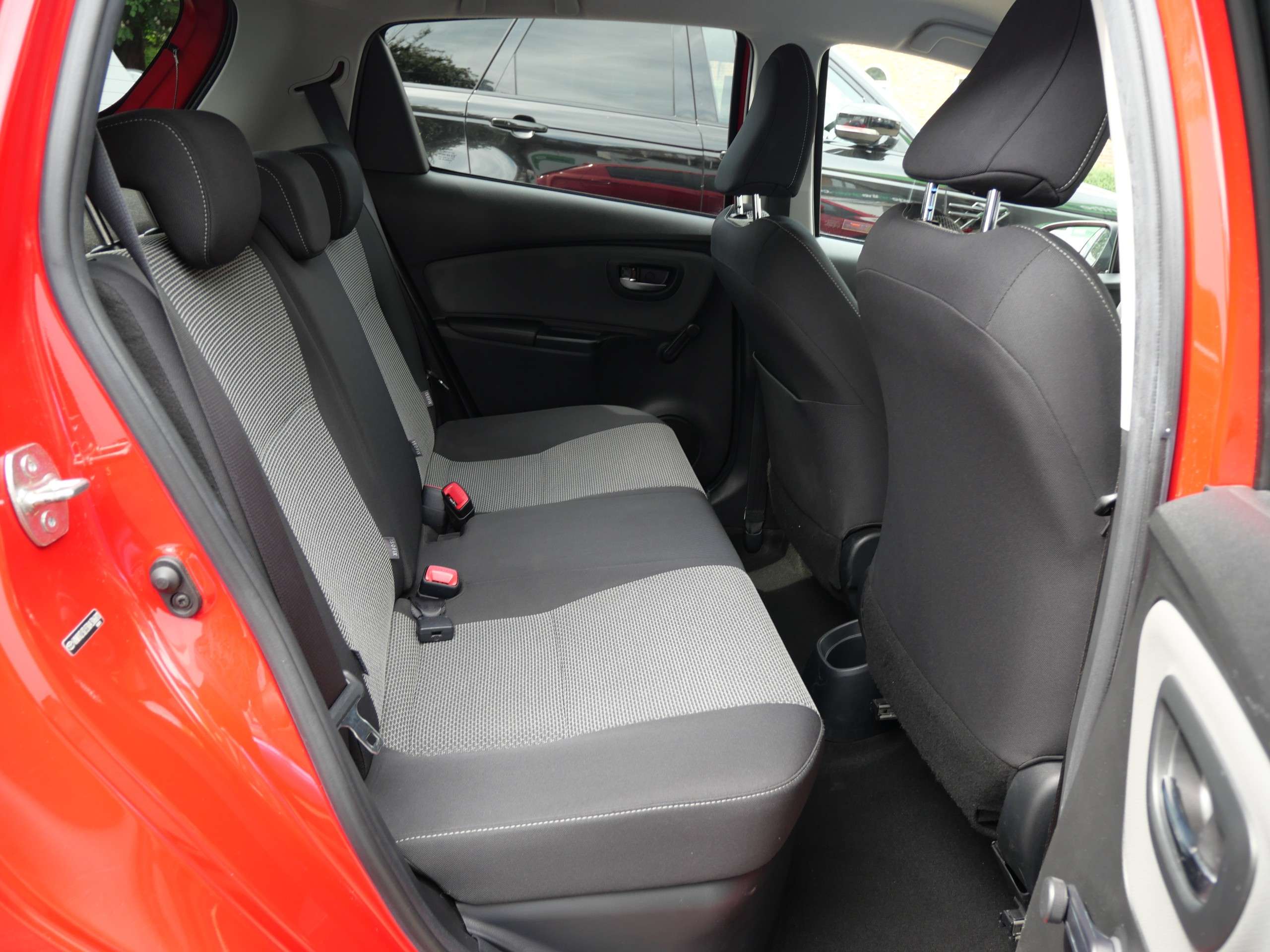 2017 TOYOTA YARIS 2017 TOYOTA YARIS