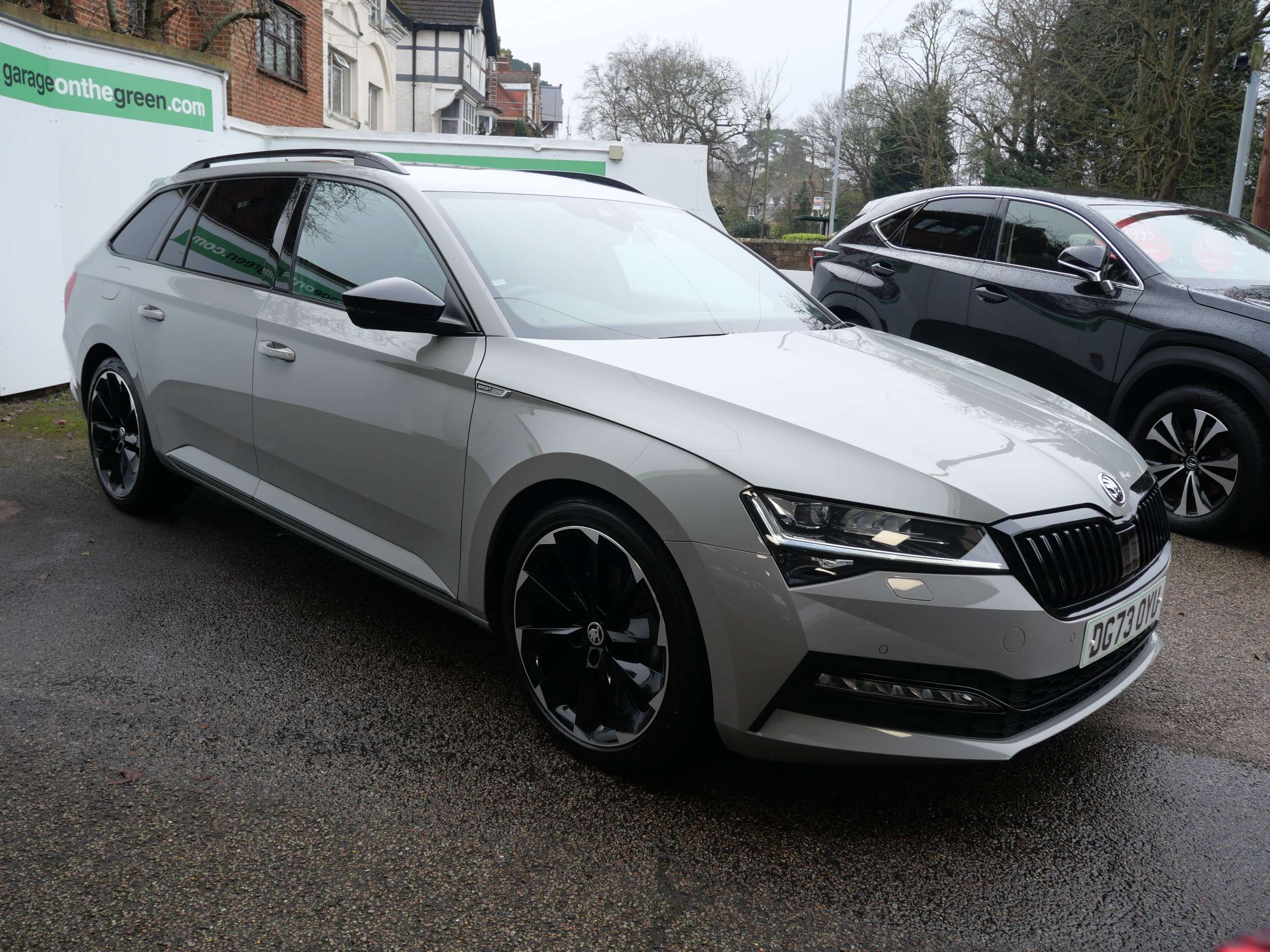 A 2023 SKODA SUPERB 2.0 TDI SportLine Plus DSG Euro 6 (s/s) (200 ps) 5dr A 2023 SKODA SUPERB 2.0 TDI SportLine Plus DSG Euro 6 (s/s) (200 ps) 5dr