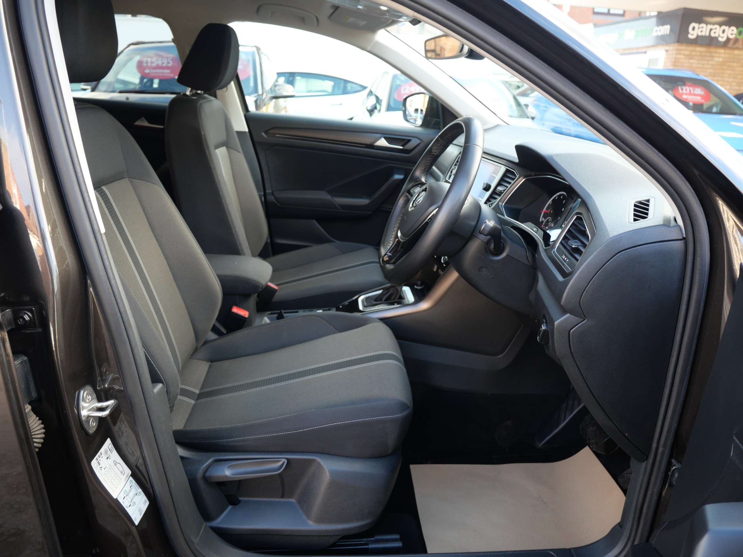 2018 VOLKSWAGEN T-ROC 2018 VOLKSWAGEN T-ROC