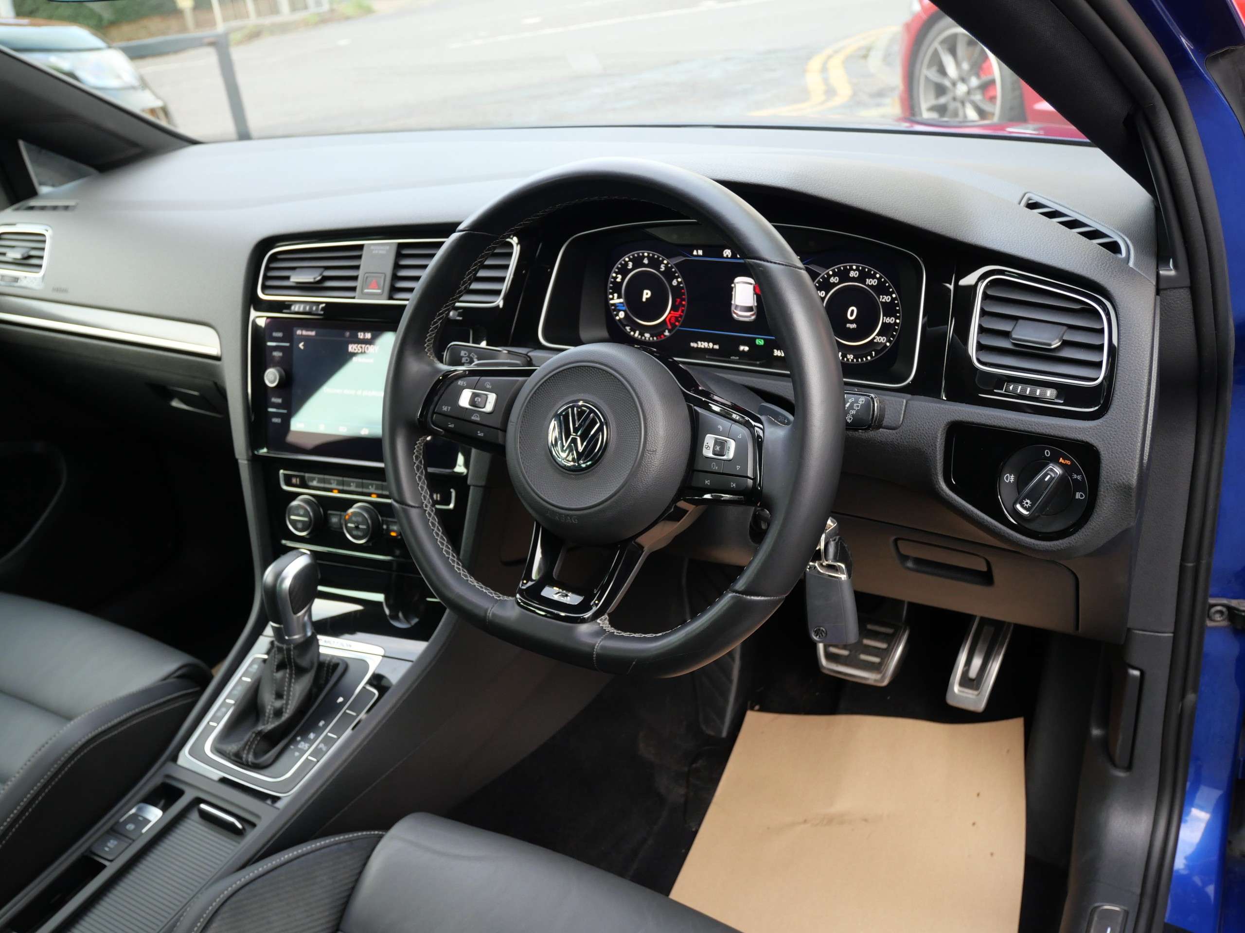 2017 VOLKSWAGEN GOLF 2017 VOLKSWAGEN GOLF