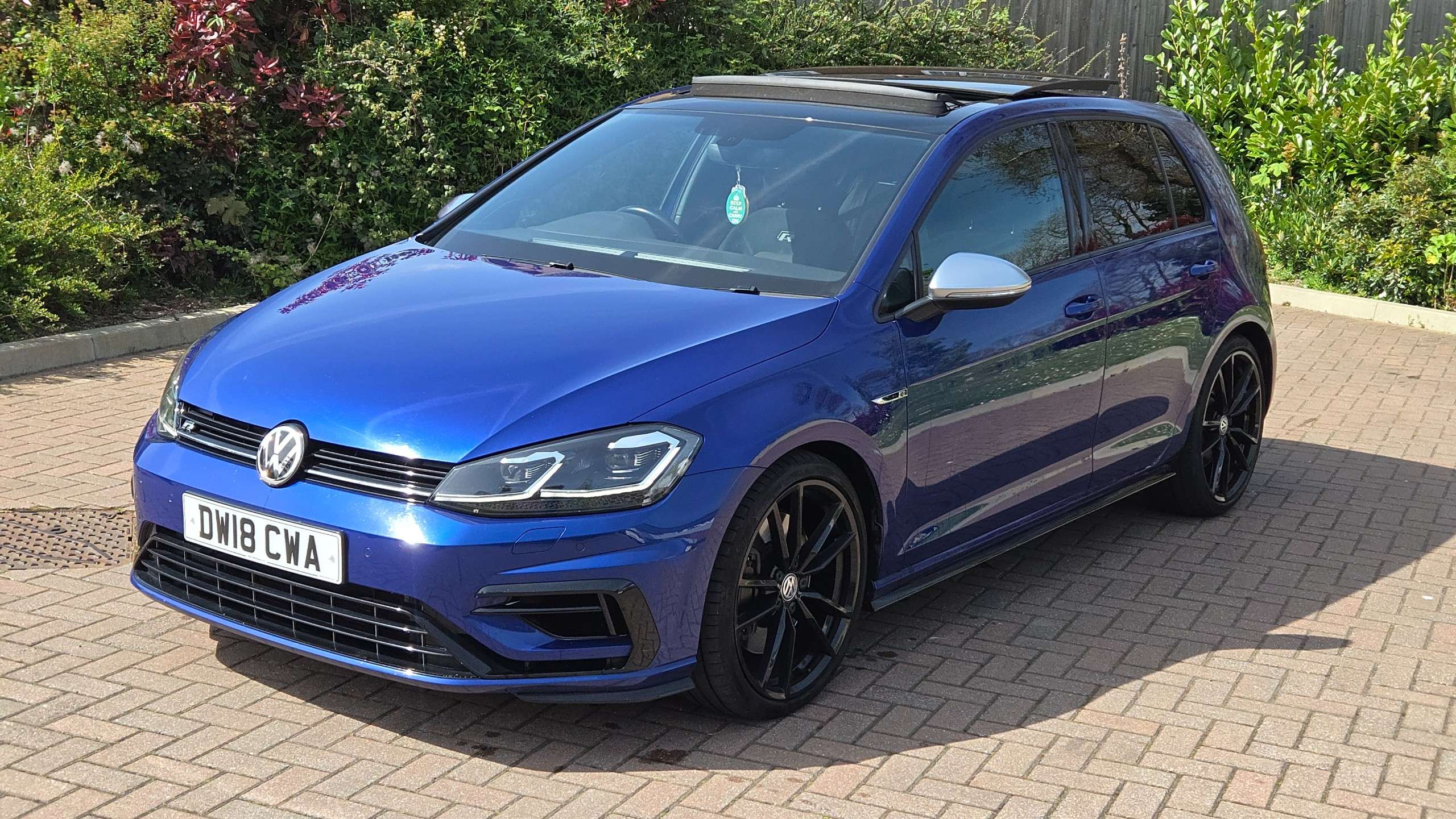 A 2018 VOLKSWAGEN GOLF 2.0 TSI R DSG 4Motion Euro 6 (s/s) (310 ps) 5dr A 2018 VOLKSWAGEN GOLF 2.0 TSI R DSG 4Motion Euro 6 (s/s) (310 ps) 5dr