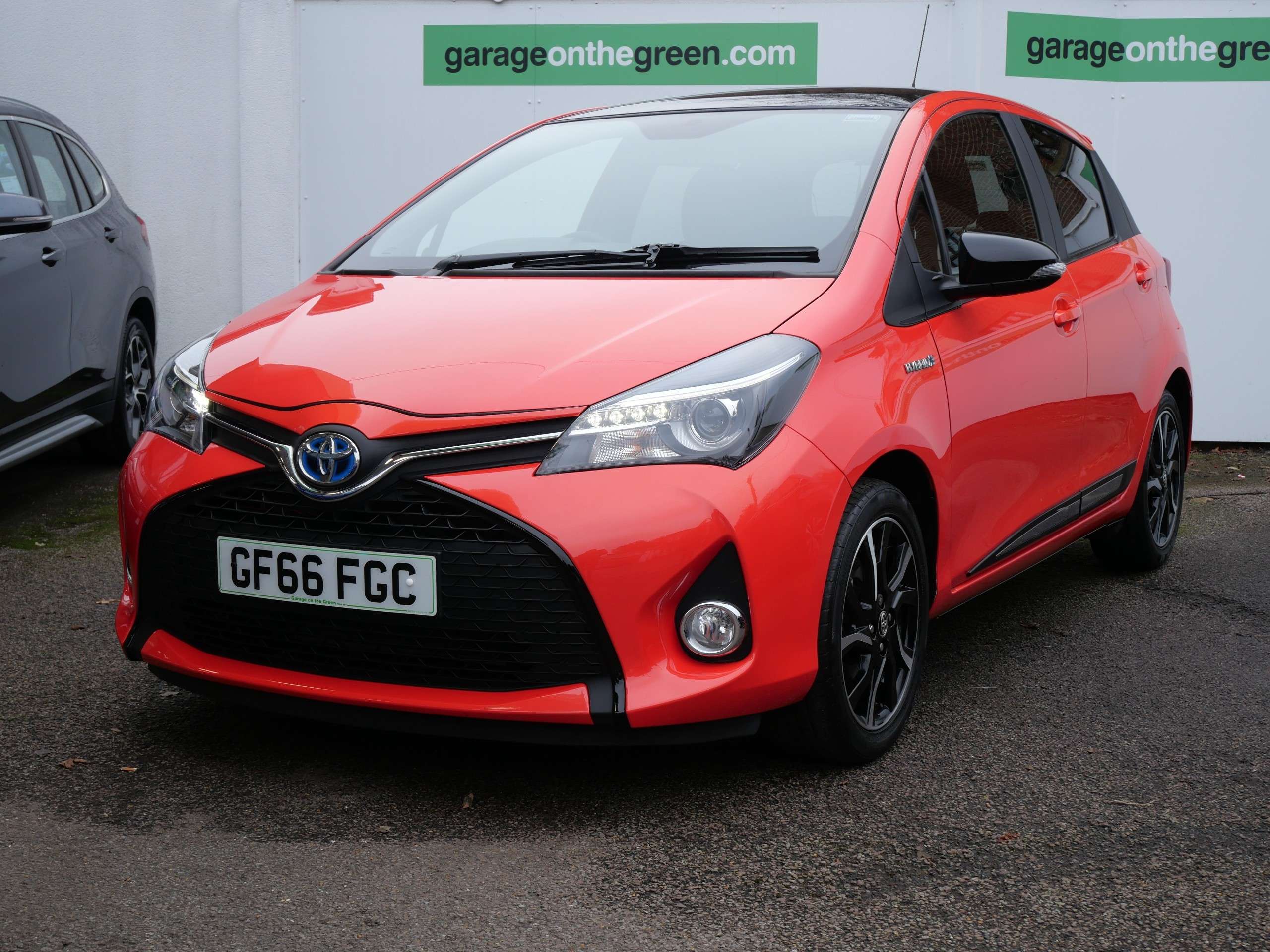 A 2016 TOYOTA YARIS 1.5 VVT-h Orange Edition Petrol Hybrid E-CVT Euro 6 5dr Only 20000 Miles 20 Pound Road Tax A 2016 TOYOTA YARIS 1.5 VVT-h Orange Edition Petrol Hybrid E-CVT Euro 6 5dr Only 20000 Miles 20 Pound Road Tax