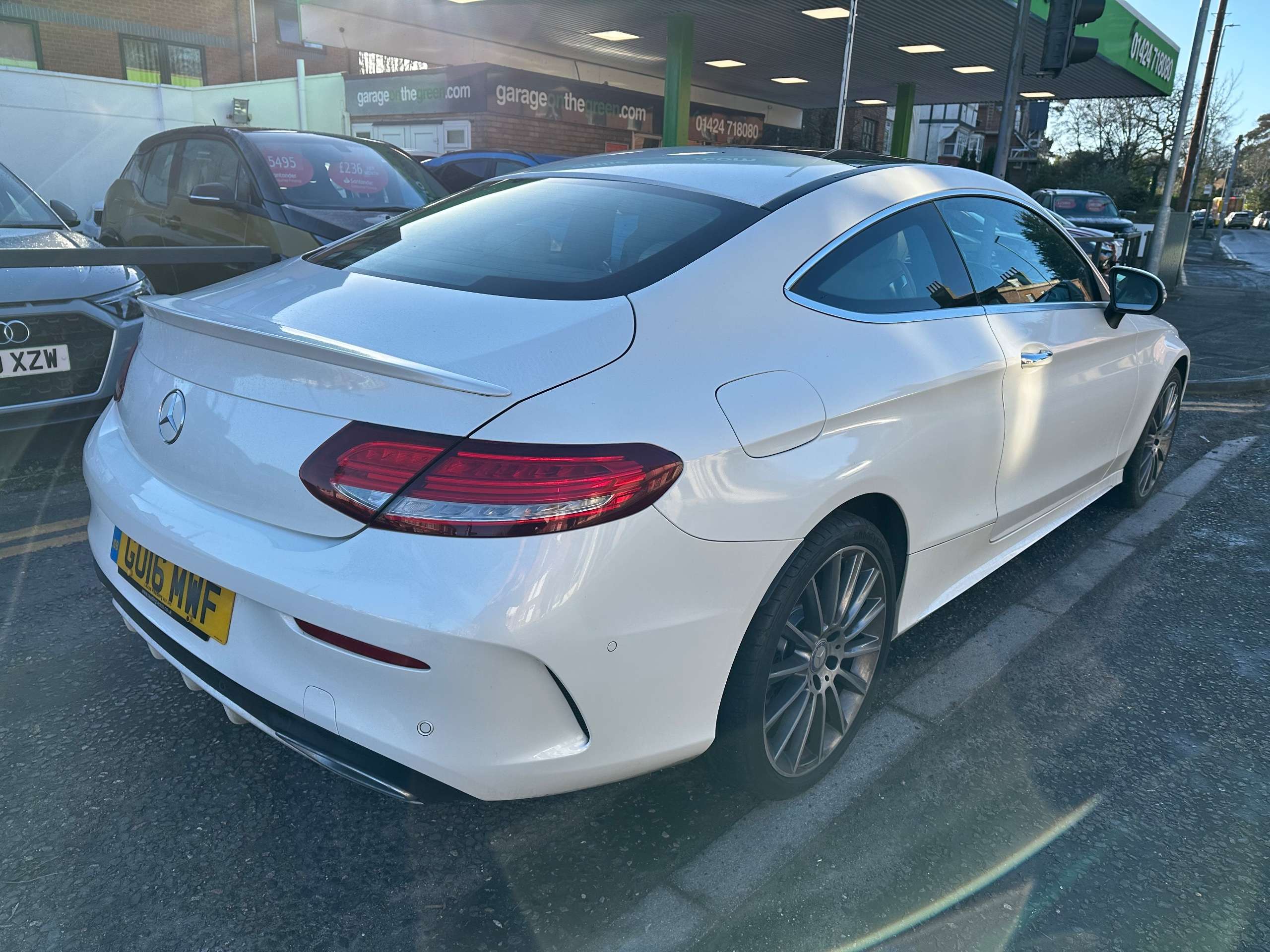 A 2016 MERCEDES-BENZ C CLASS 2.1 C250d AMG Line (Premium Plus) G-Tronic+ Euro 6 (s/s) 2dr Only 42000 Miles High Spec A 2016 MERCEDES-BENZ C CLASS 2.1 C250d AMG Line (Premium Plus) G-Tronic+ Euro 6 (s/s) 2dr Only 42000 Miles High Spec