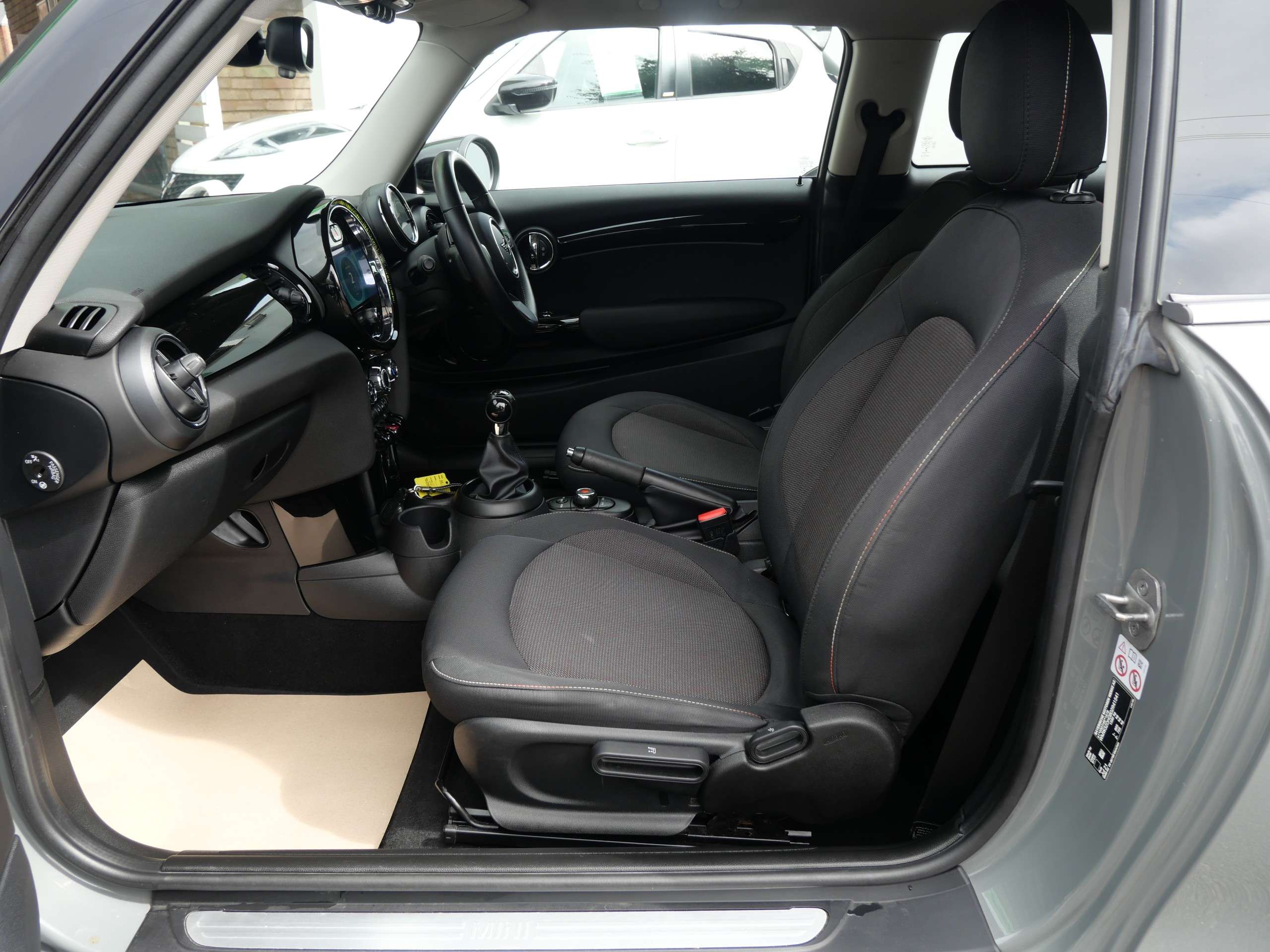2021 MINI HATCH 2021 MINI HATCH