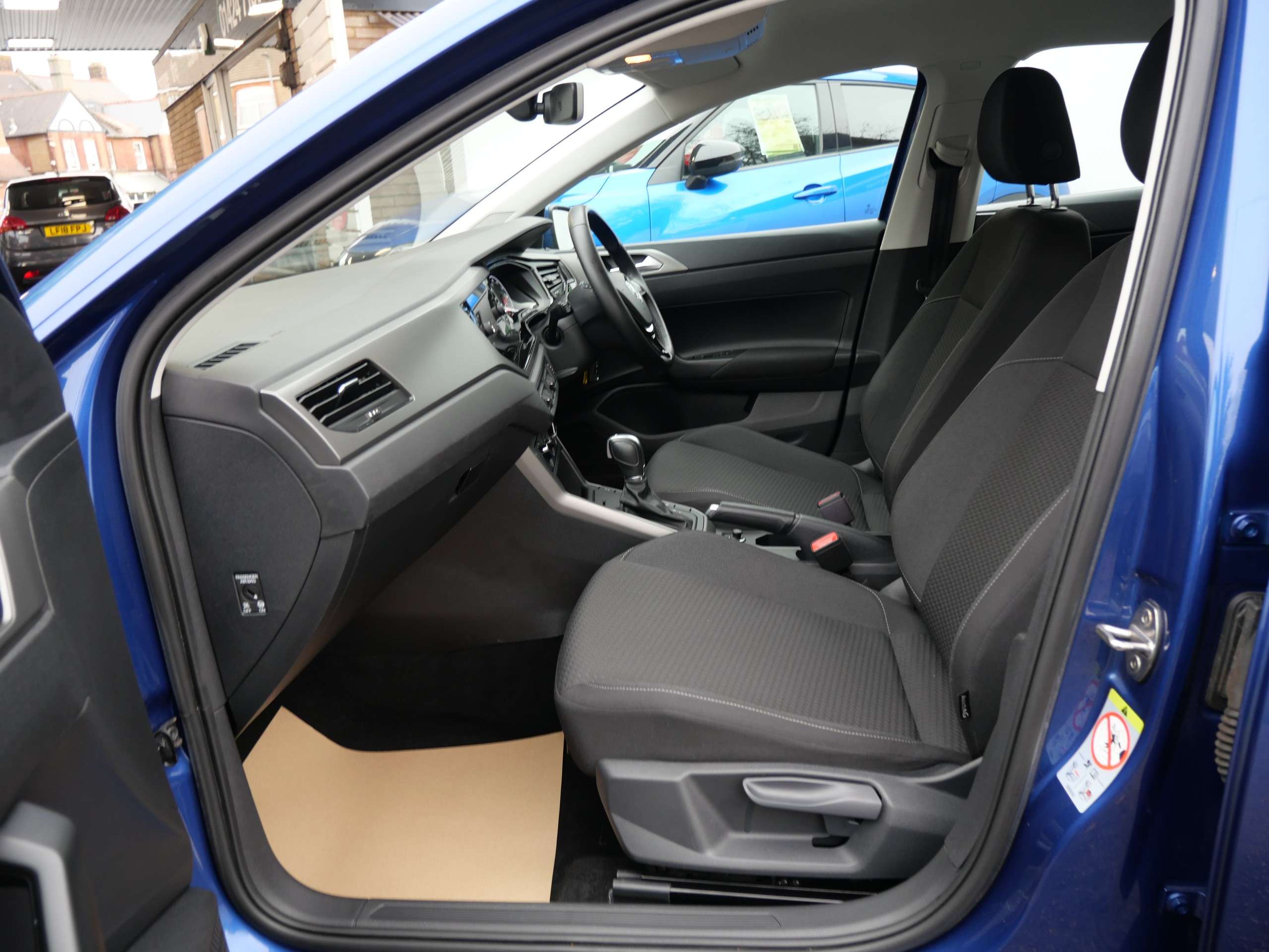 2018 VOLKSWAGEN POLO 2018 VOLKSWAGEN POLO