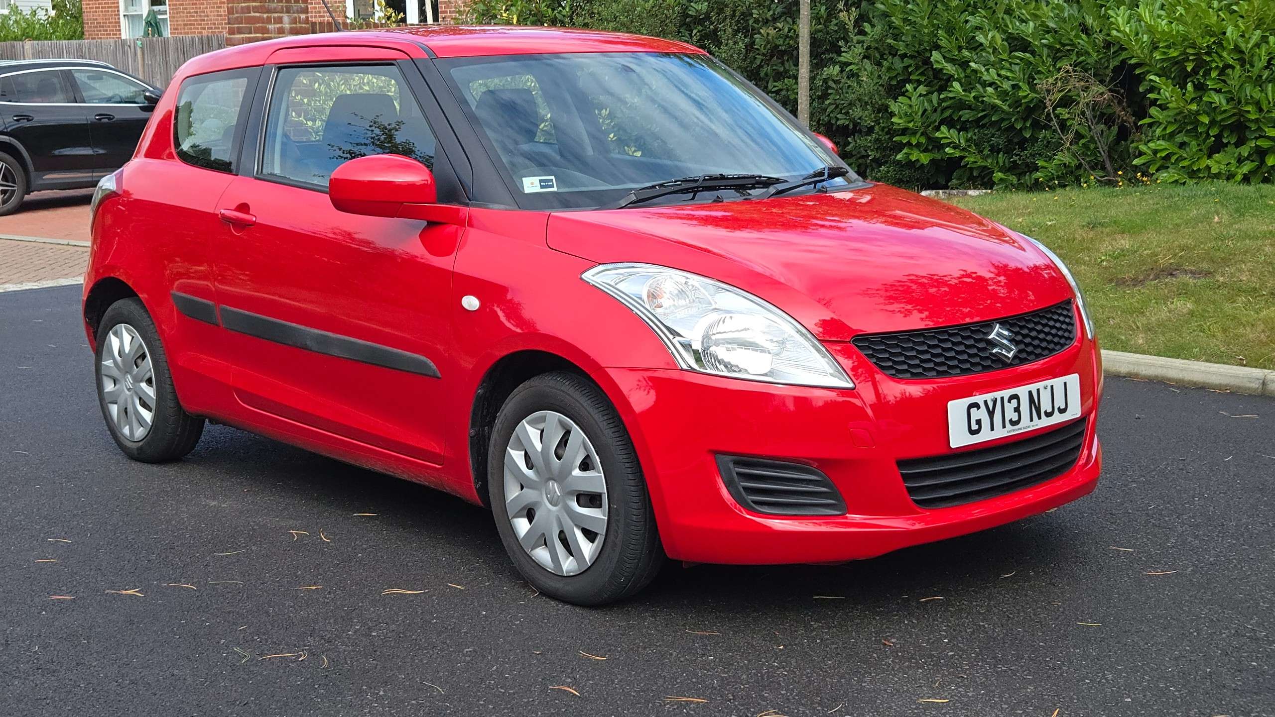 A 2013 SUZUKI SWIFT 1.2 SZ2 Euro 5 3dr 1 Owner Only 30000 Miles 35 Pound Road Tax A 2013 SUZUKI SWIFT 1.2 SZ2 Euro 5 3dr 1 Owner Only 30000 Miles 35 Pound Road Tax