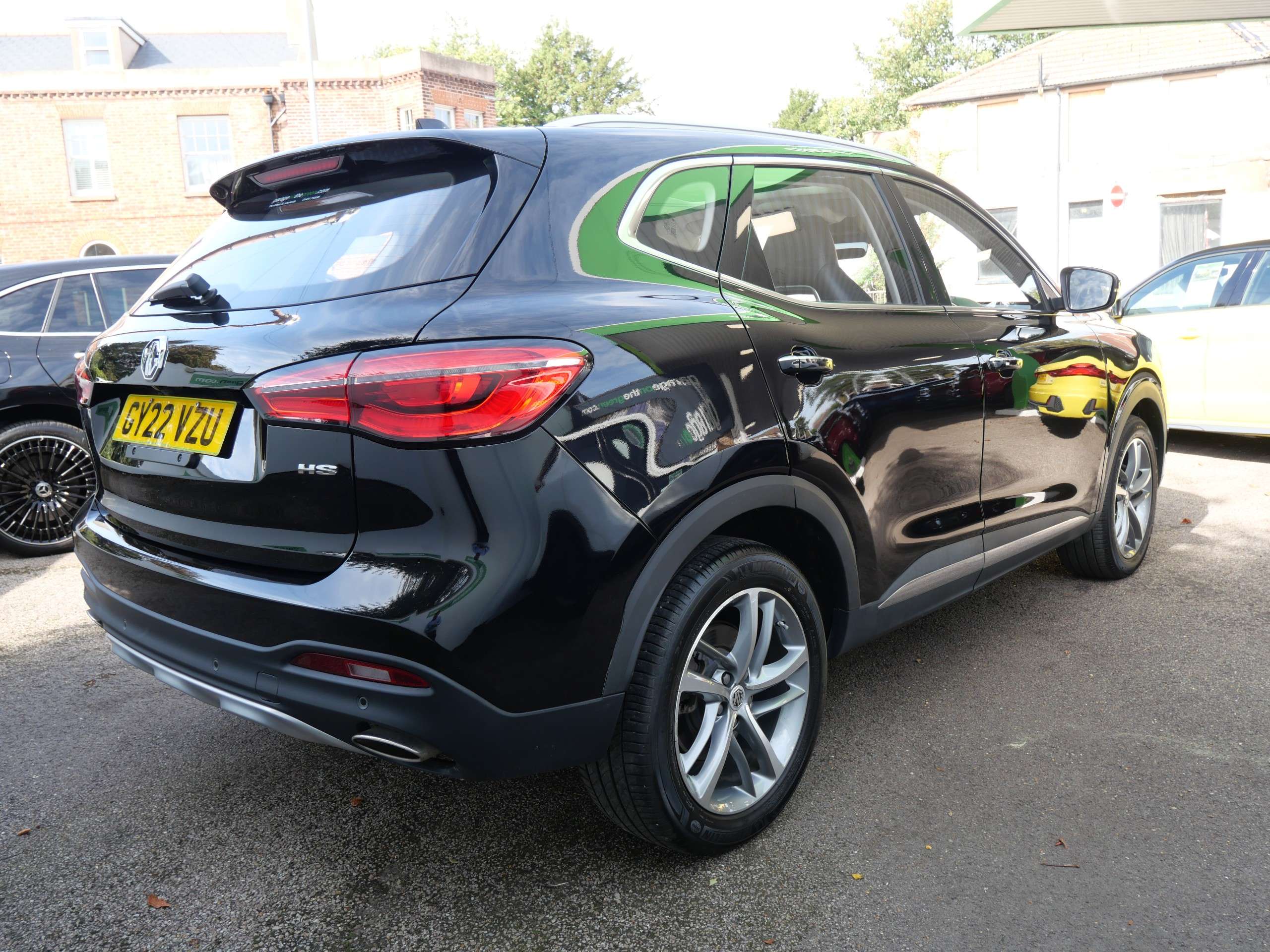 A 2022 MG HS 1.5 T-GDI Exclusive Euro 6 (s/s) 5dr 1 Owner 13000 Miles A 2022 MG HS 1.5 T-GDI Exclusive Euro 6 (s/s) 5dr 1 Owner 13000 Miles