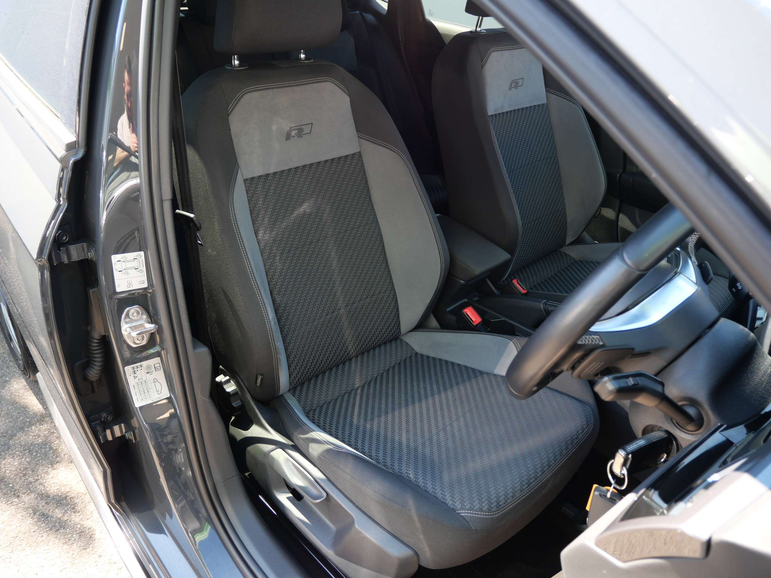 2019 VOLKSWAGEN POLO 2019 VOLKSWAGEN POLO