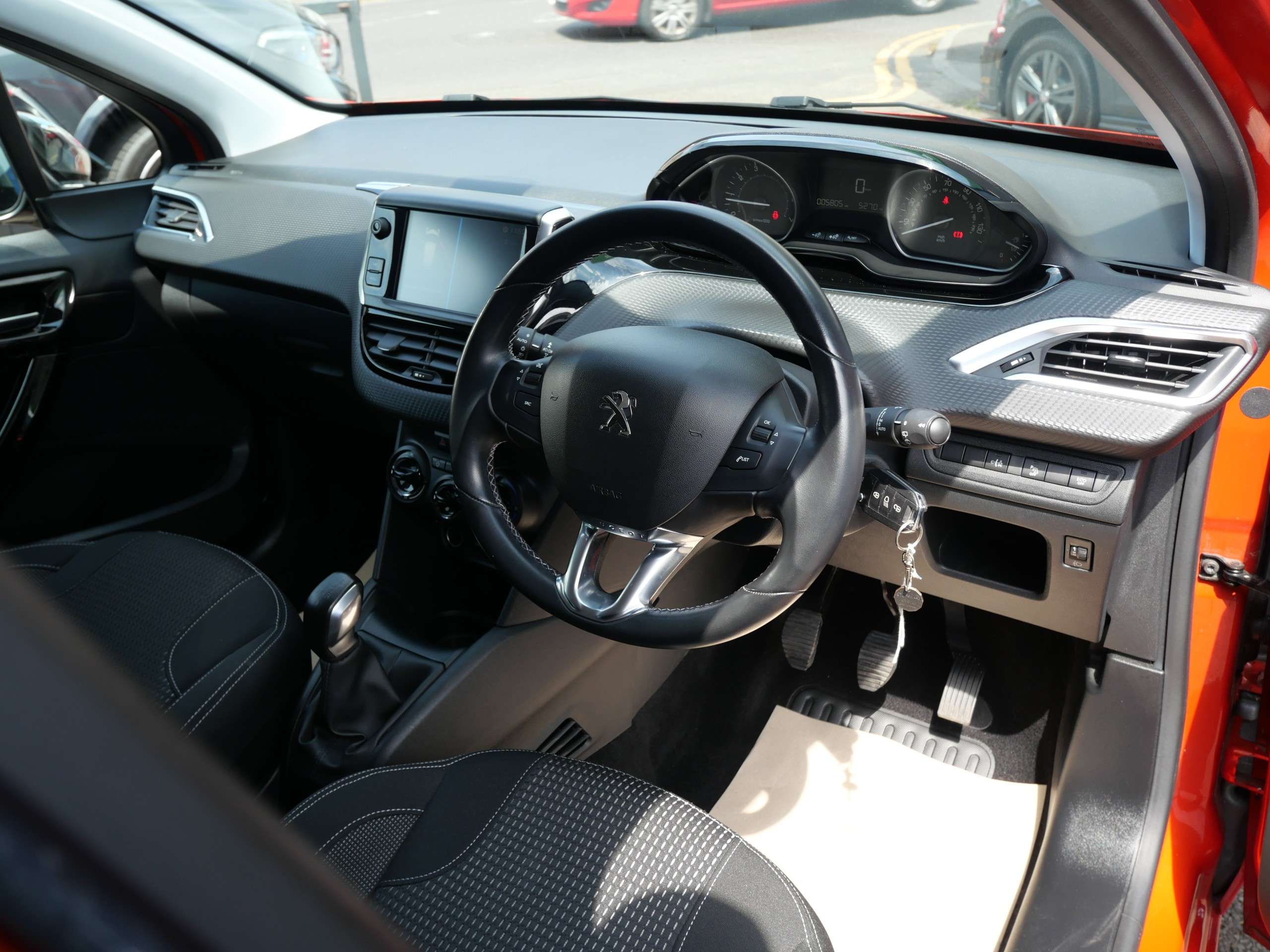 2018 PEUGEOT 208 2018 PEUGEOT 208
