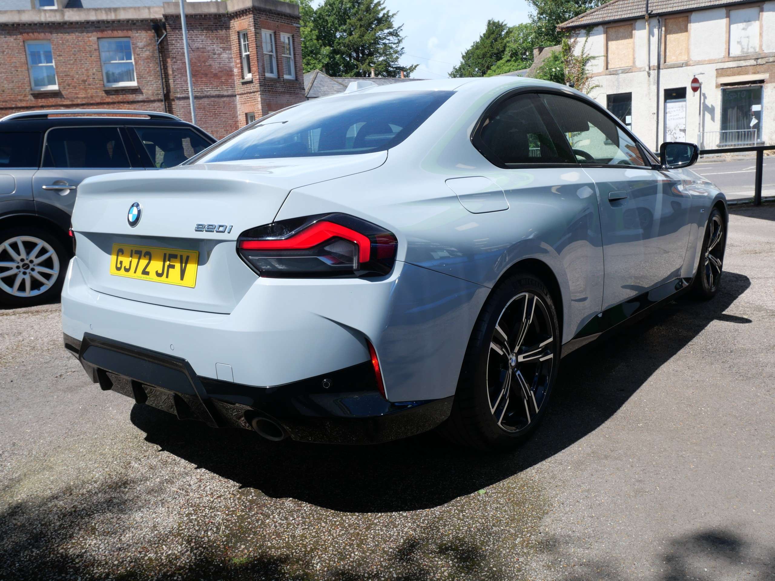 A 2022 BMW 2 SERIES 2.0 220i M Sport Coupe Auto Euro 6 (s/s) 2dr 21000 Miles A 2022 BMW 2 SERIES 2.0 220i M Sport Coupe Auto Euro 6 (s/s) 2dr 21000 Miles
