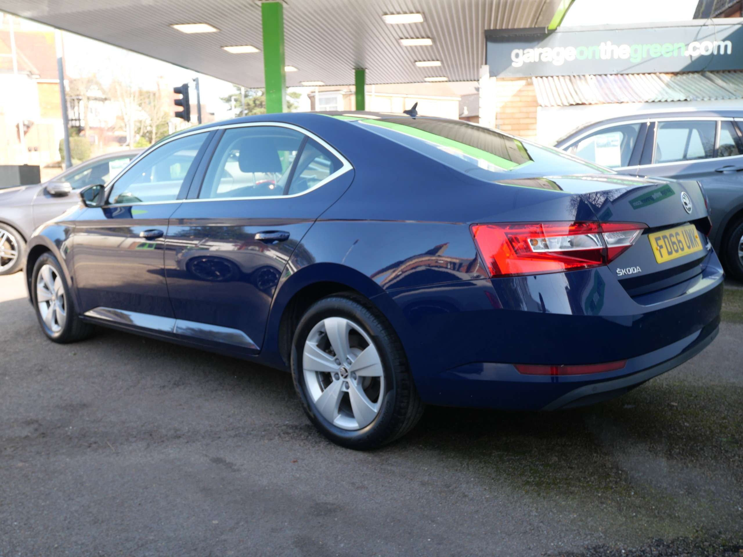 2016 SKODA SUPERB 2016 SKODA SUPERB