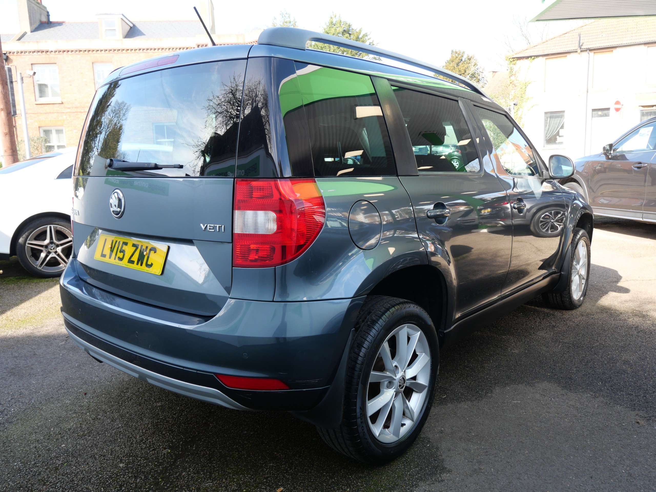 A 2015 SKODA YETI 1.2 TSI SE Euro 5 5dr 1 Owner Only 24000 Miles A 2015 SKODA YETI 1.2 TSI SE Euro 5 5dr 1 Owner Only 24000 Miles