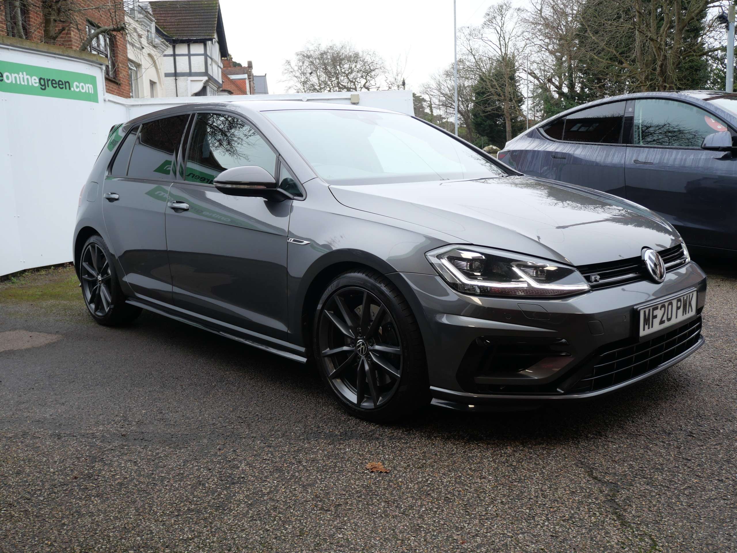 A 2020 VOLKSWAGEN GOLF 2.0 TSI R DSG 4Motion Euro 6 (s/s) (300 ps) 5dr A 2020 VOLKSWAGEN GOLF 2.0 TSI R DSG 4Motion Euro 6 (s/s) (300 ps) 5dr