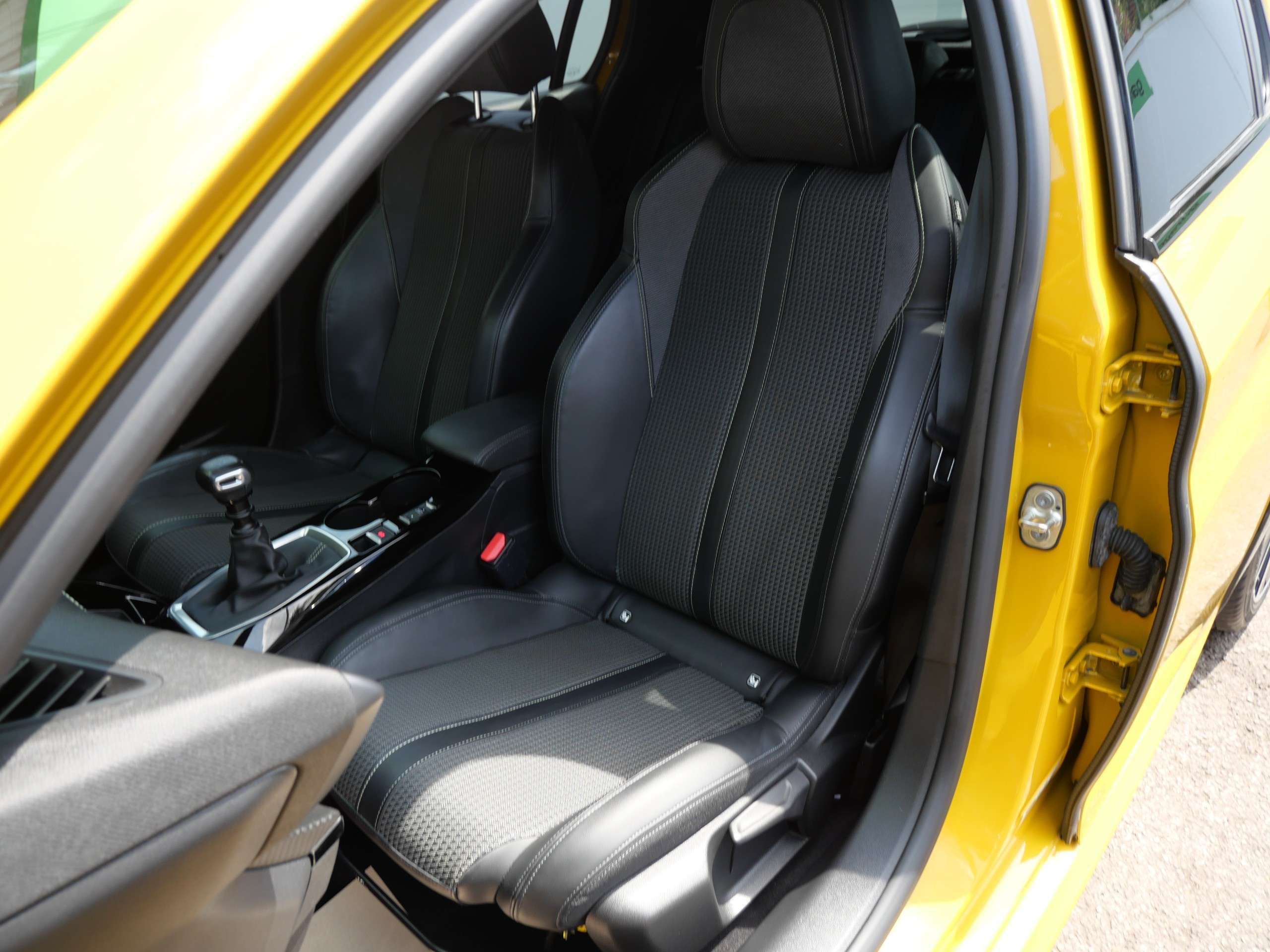 2020 PEUGEOT 208 2020 PEUGEOT 208