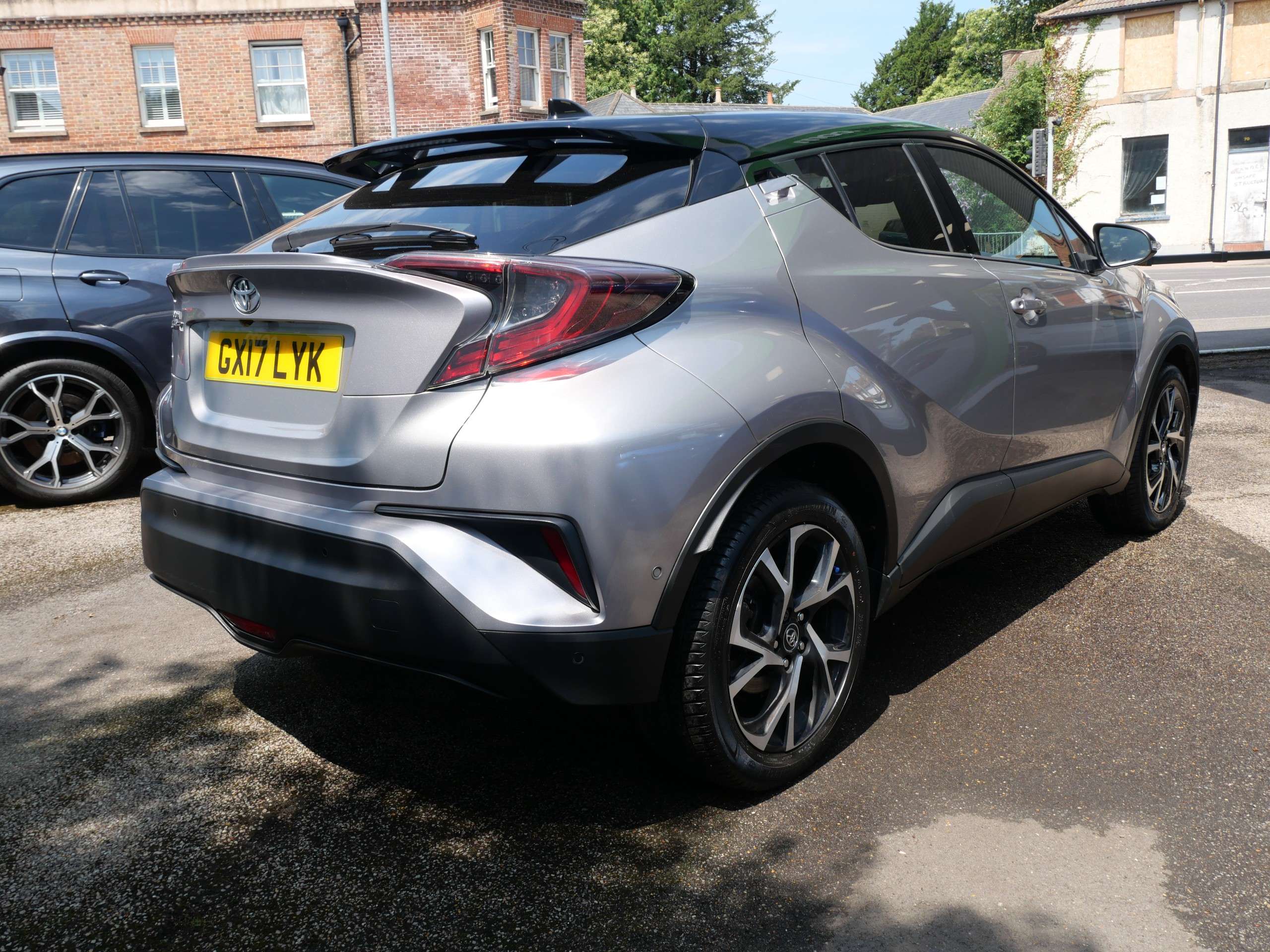 A 2017 TOYOTA C-HR 1.2 VVT-i Dynamic CVT Euro 6 (s/s) 5dr 1 Owner Only 27000 Miles A 2017 TOYOTA C-HR 1.2 VVT-i Dynamic CVT Euro 6 (s/s) 5dr 1 Owner Only 27000 Miles
